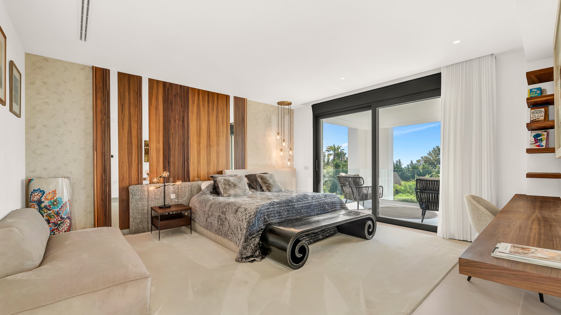 Sleek Villa contemporánea con vistas panorámicas en Cascada de Camojan