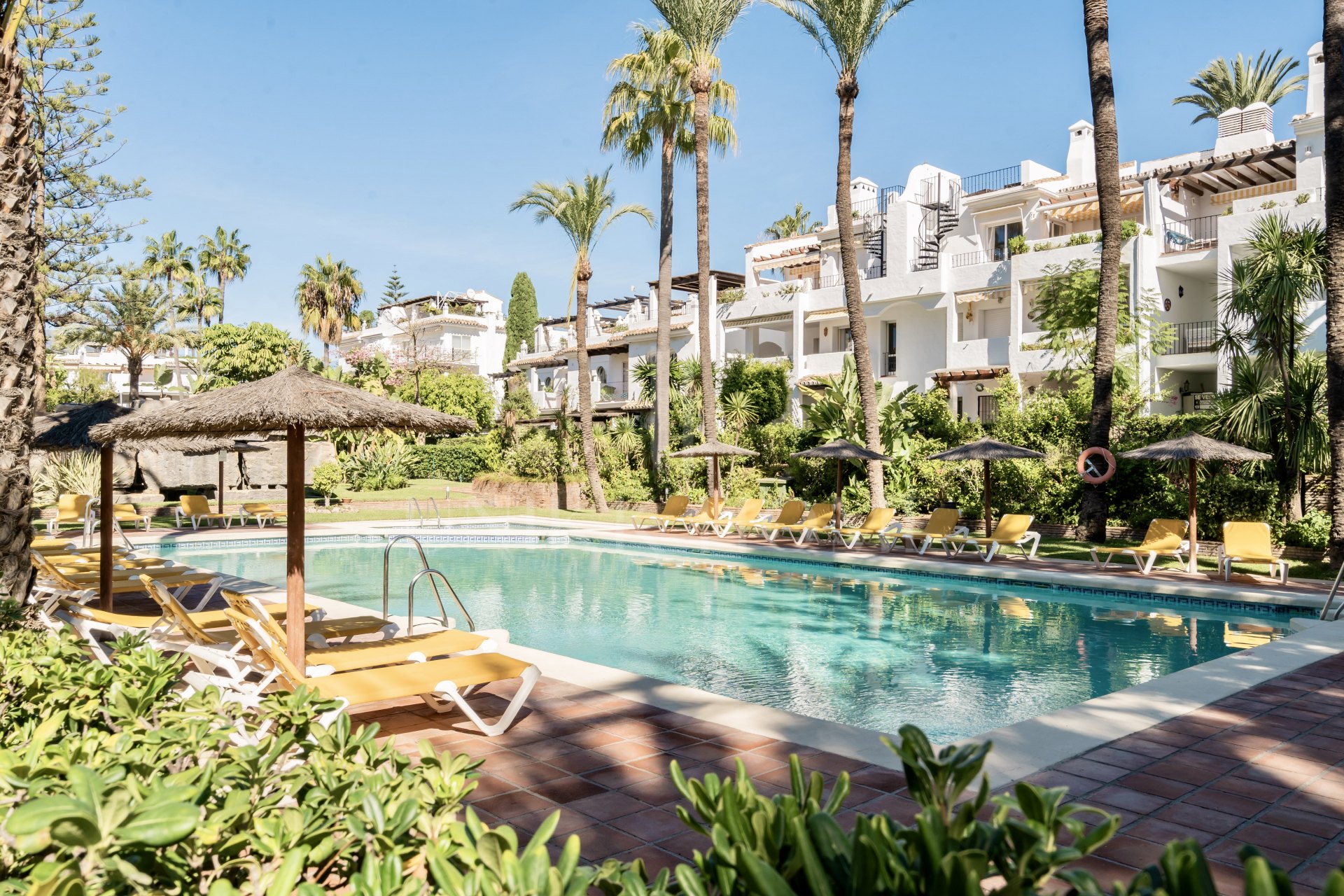 Spacious two bedroom groundfloor apartment in a beatiful Andalucian development.