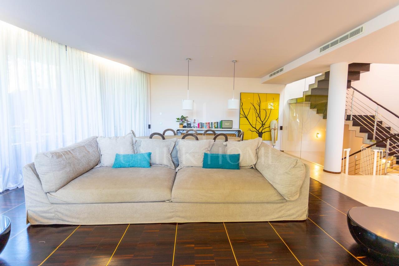 Villa independiente con piscina privada y vistas al mar, colinas de Meisho, Sierra Blanca