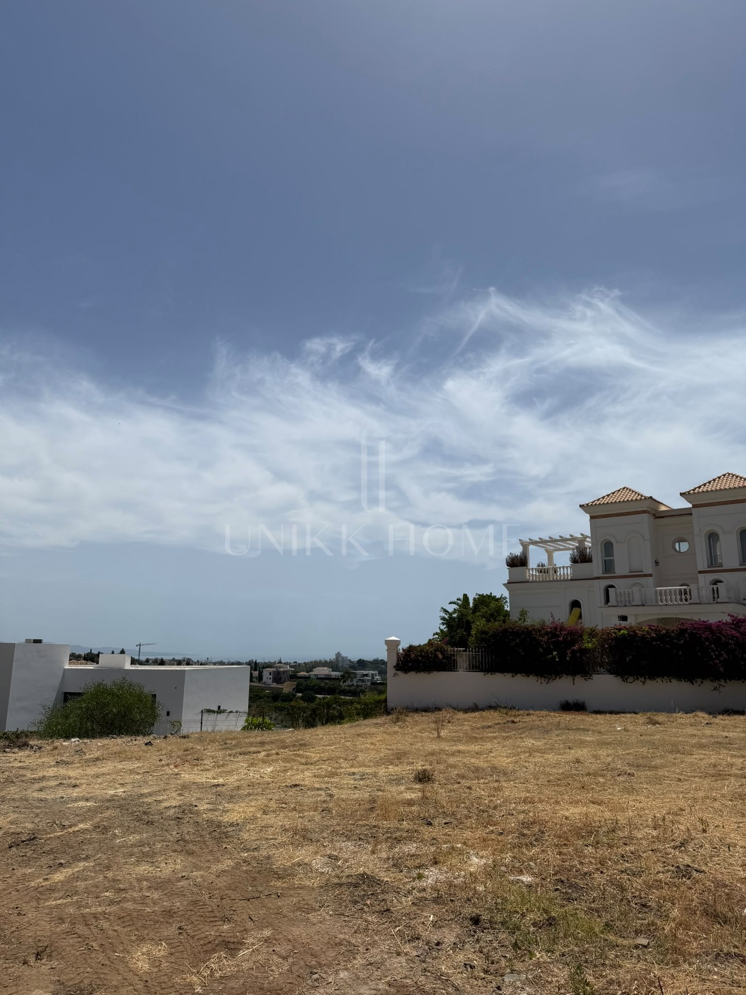 Prime Building Plot in Los Flamingos, Benahavís