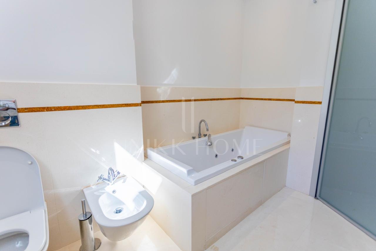 Villa independiente con piscina privada y vistas al mar, colinas de Meisho, Sierra Blanca