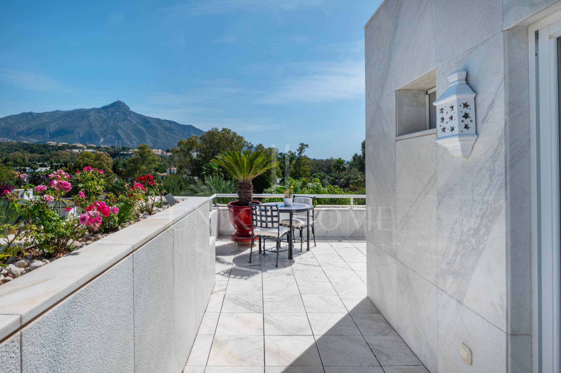 Duplex Penthouse Los Granados Golf, Nueva Andalucía