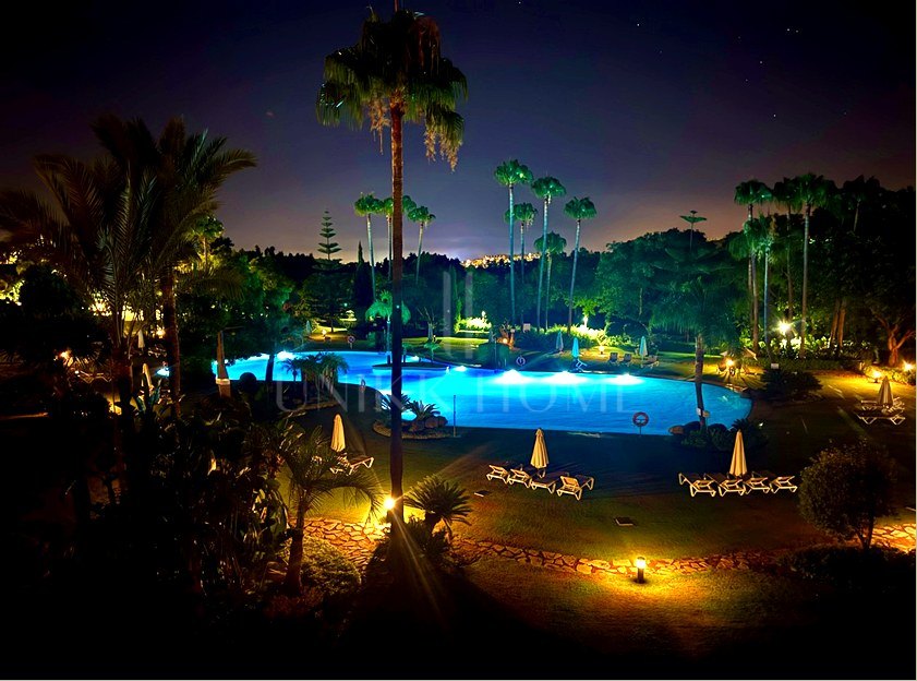Ático Dúplex en Los Granados Golf, Nueva Andalucía