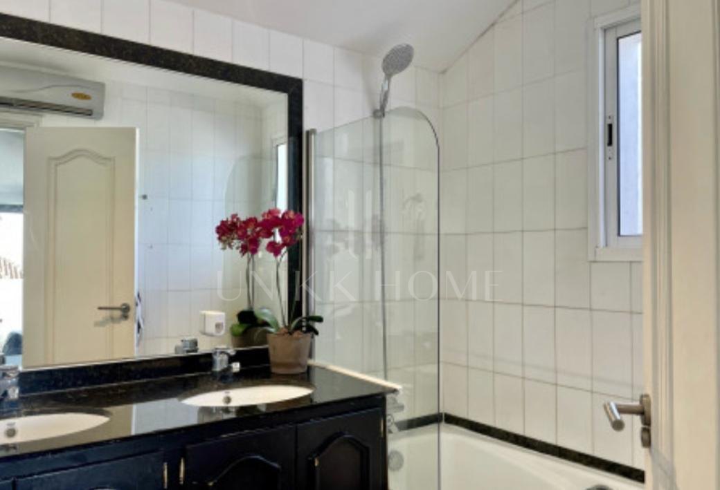 Stylish Loft-Style Penthouse in Las Lomas del Marbella Club, On Marbella´s Golden Mile