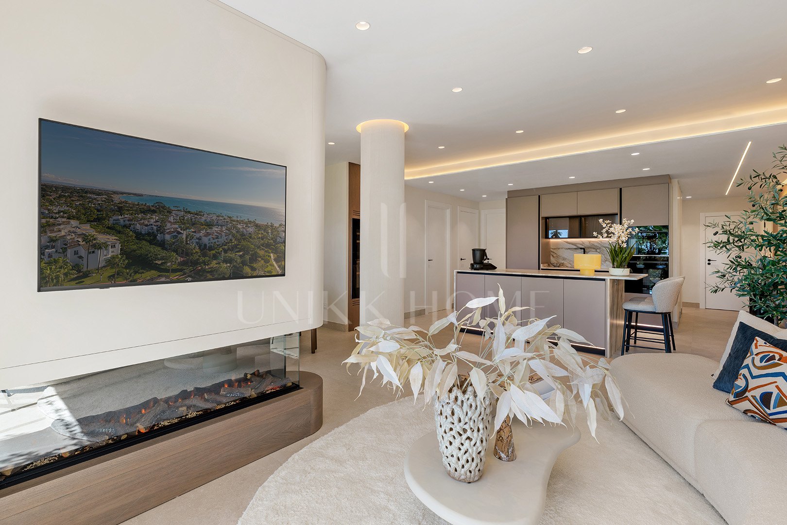 Apartamento en Planta Baja de 3 Dormitorios en Primera Línea de Playa en Venta en Costalita Cádiz, Estepona