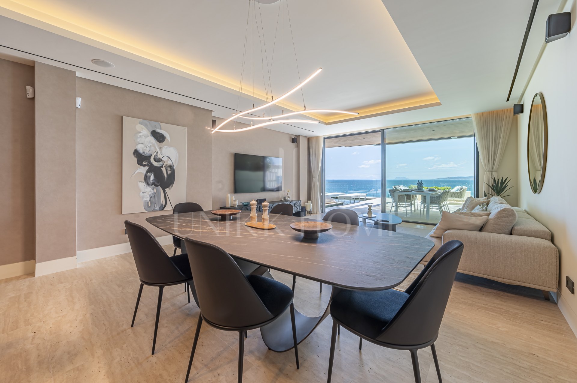 Luxury Beachfront Apartment with Panoramic Sea Views in Estepona