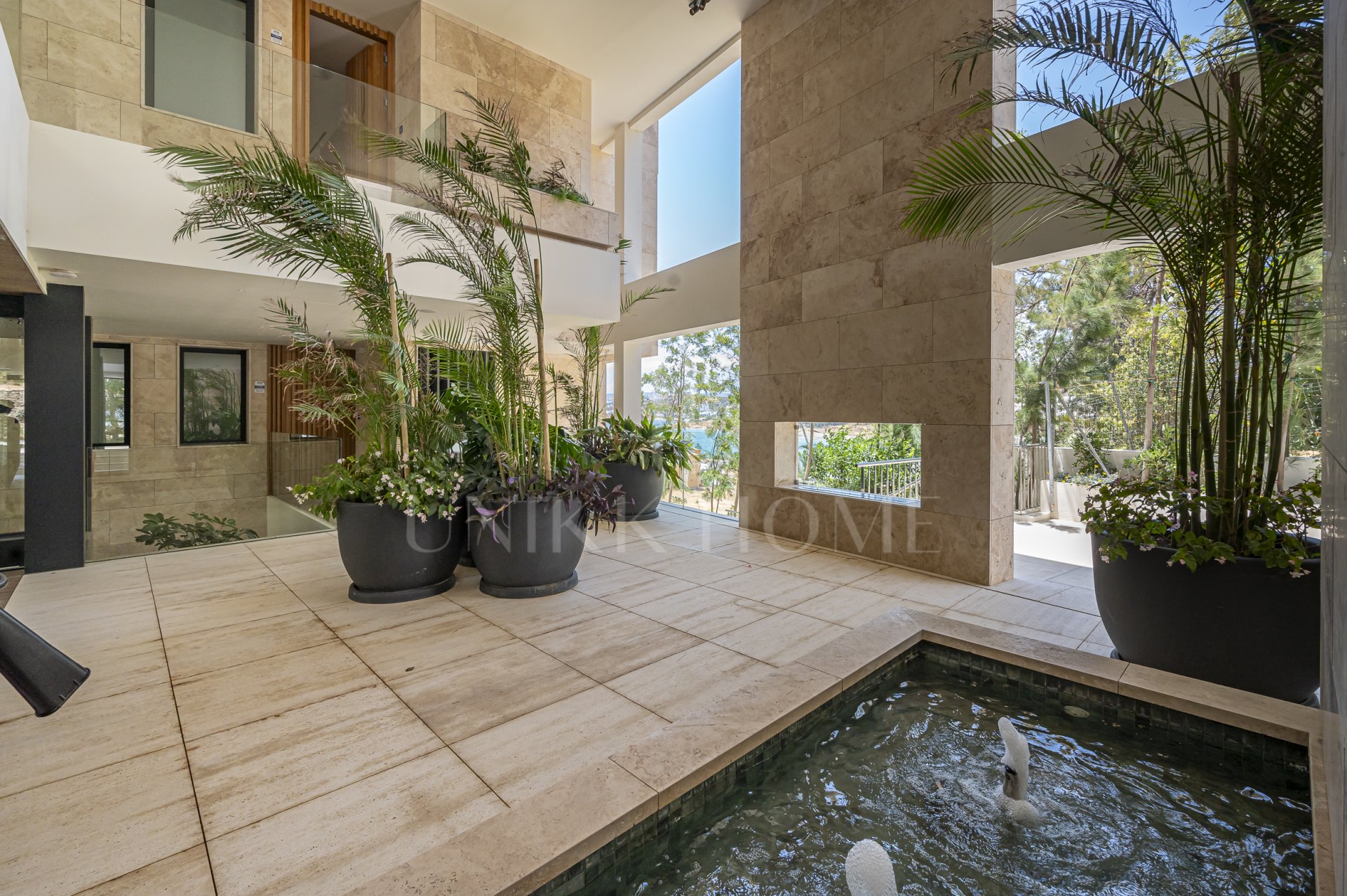 Luxury Beachfront Apartment with Panoramic Sea Views in Estepona