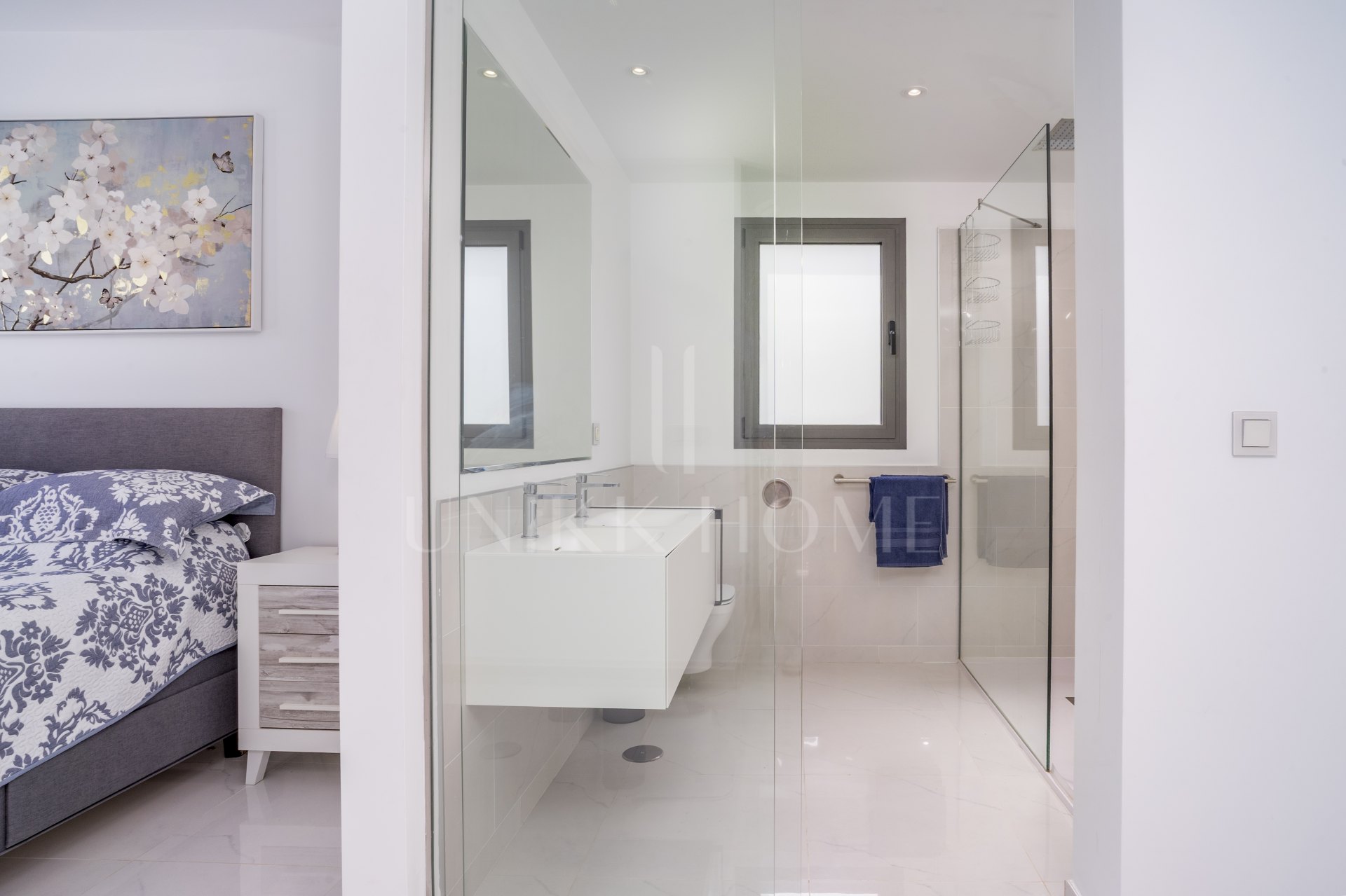 Ático duplex de lujo en Cataleya, Atalaya Golf, Estepona propiedad con 3 dormitorios en venta