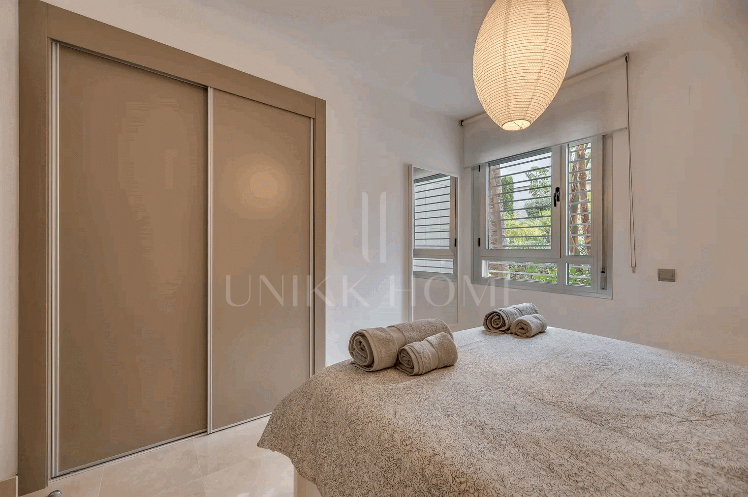 Lujoso y espacioso apartamento de 3 dormitorios en planta baja en Avalon, Los Arqueros Golf