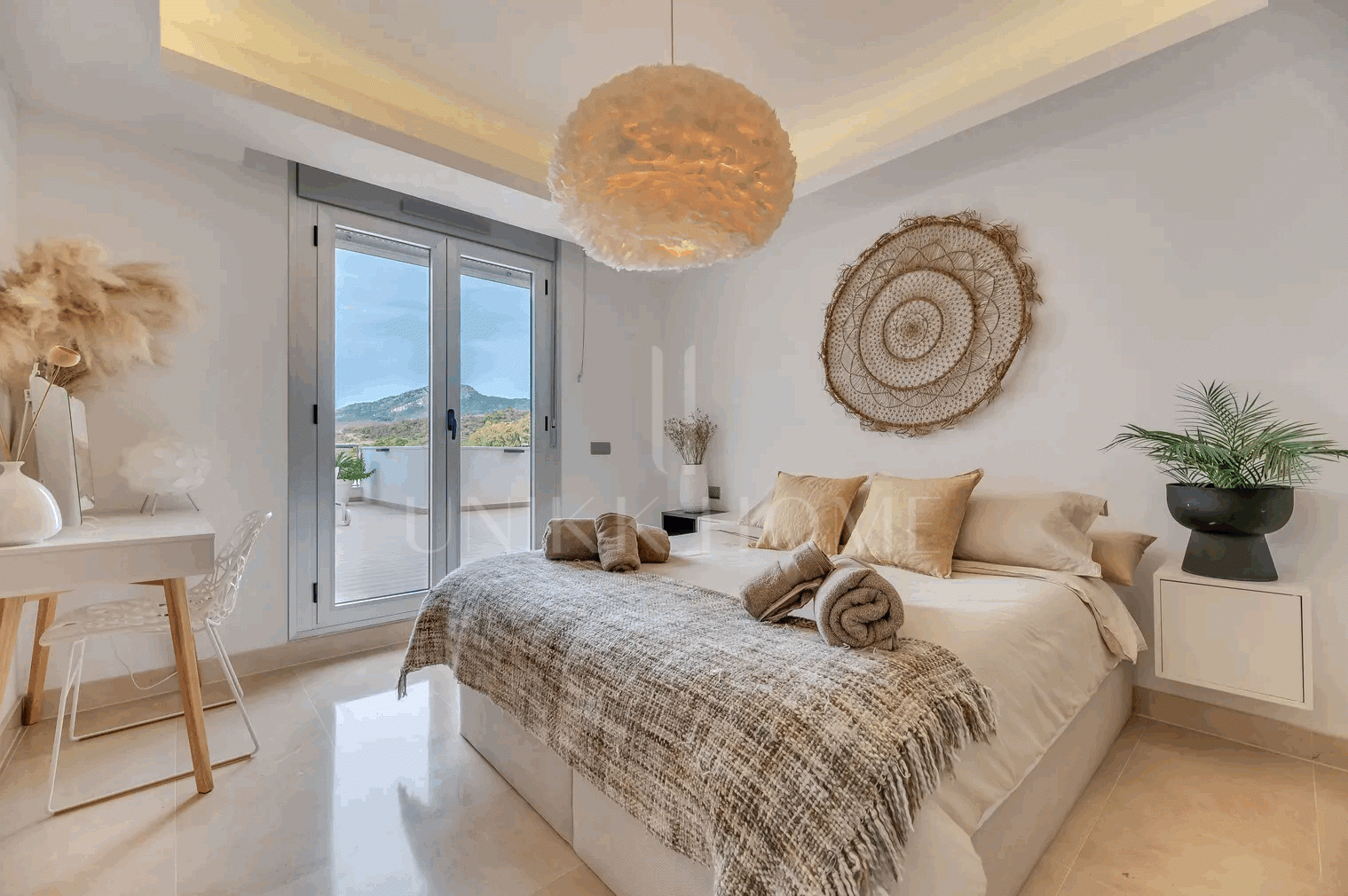 Lujoso y espacioso apartamento de 3 dormitorios en planta baja en Avalon, Los Arqueros Golf