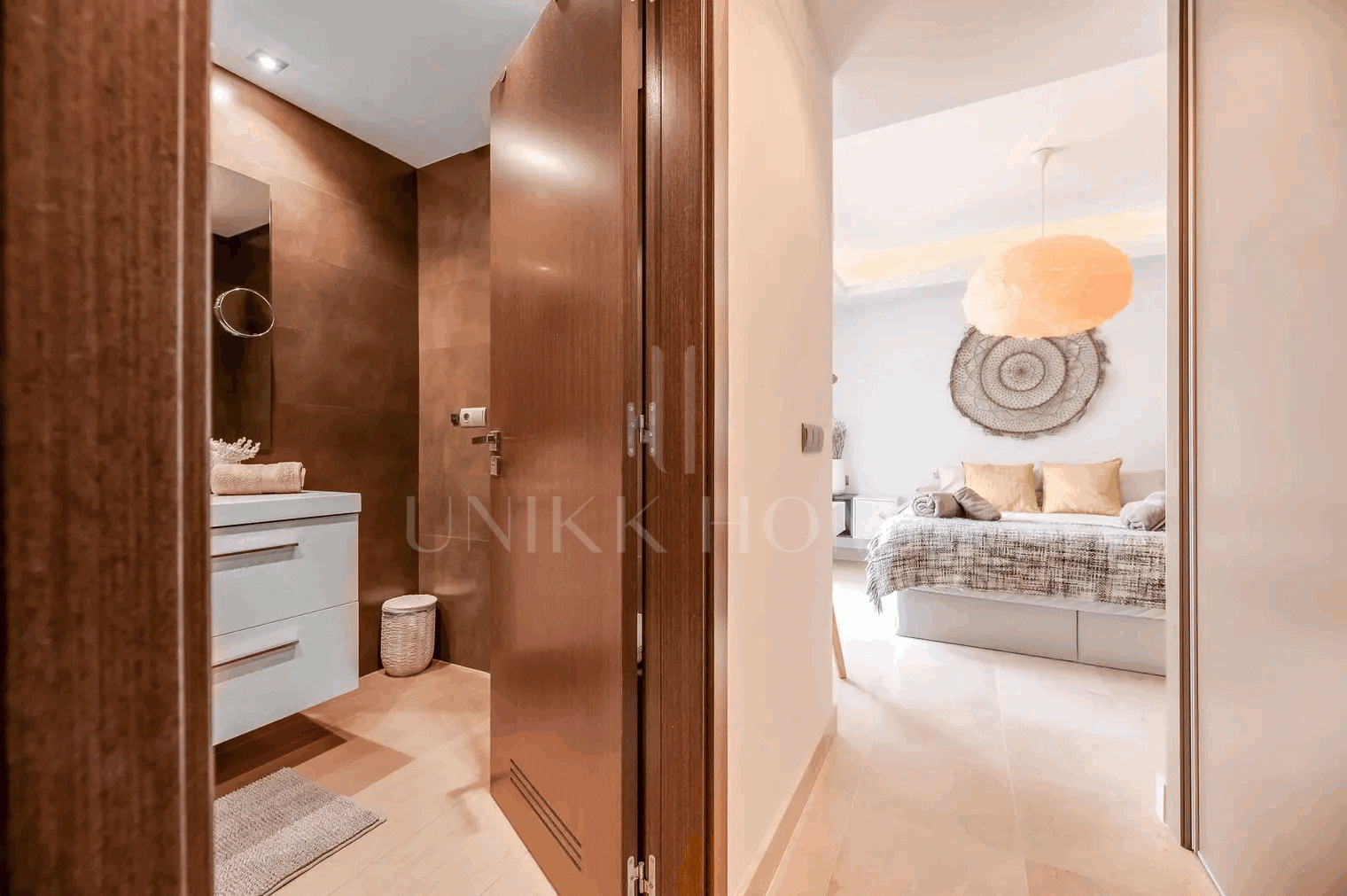 Lujoso y espacioso apartamento de 3 dormitorios en planta baja en Avalon, Los Arqueros Golf