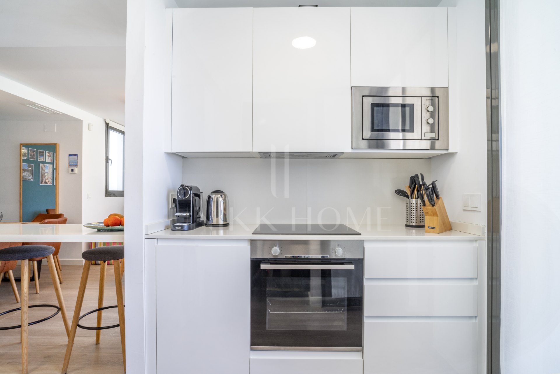 Apartamento moderno de 3 dormitorios en primera línea de golf en La Cala: a un paso del centro, la playa y todos los servicios