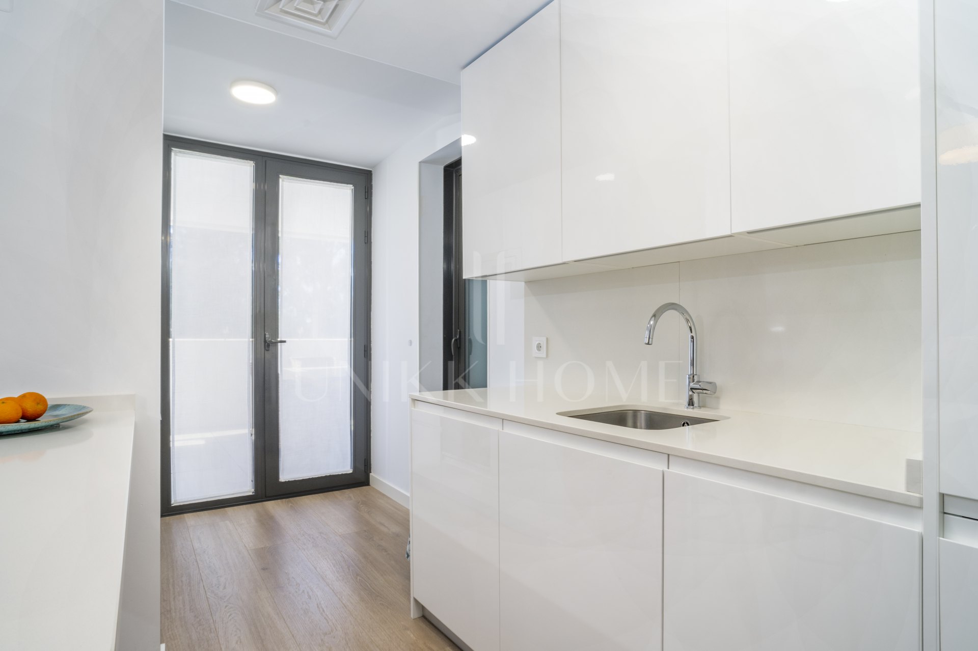 Apartamento moderno de 3 dormitorios en primera línea de golf en La Cala: a un paso del centro, la playa y todos los servicios