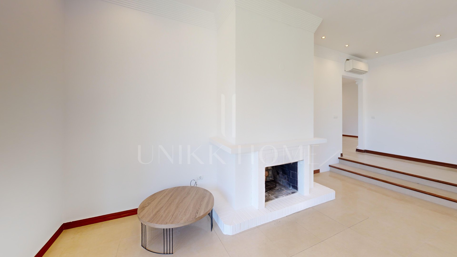 Charming 6-Bedroom Detached Villa in Sotogrande Costa