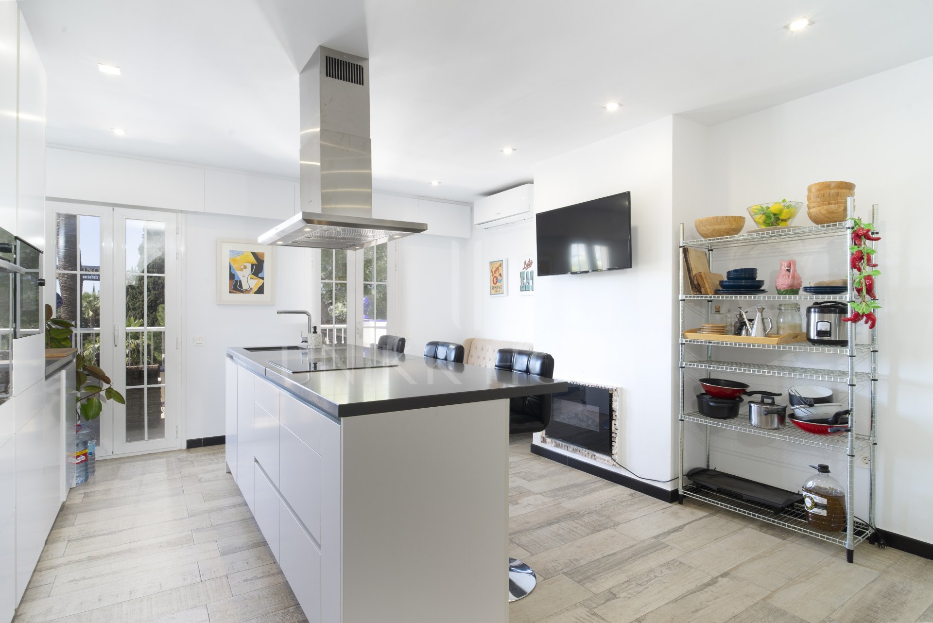 Casa adosada en Nueva Andalucía, junto al Hard Rock hotel