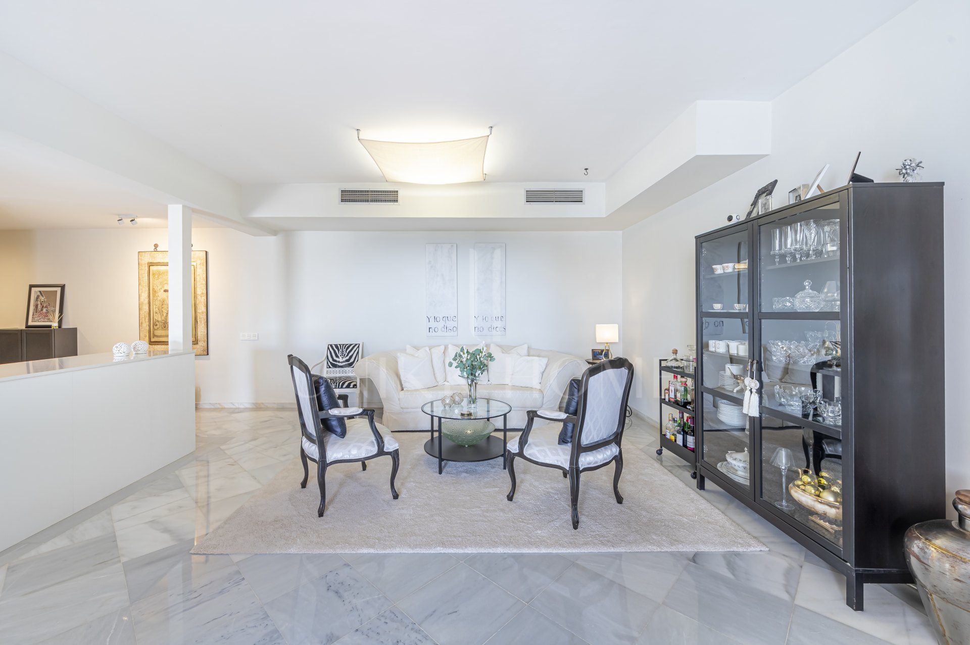 Spacious 2 Bedroom Apartment in Las Colinas - Benahavis