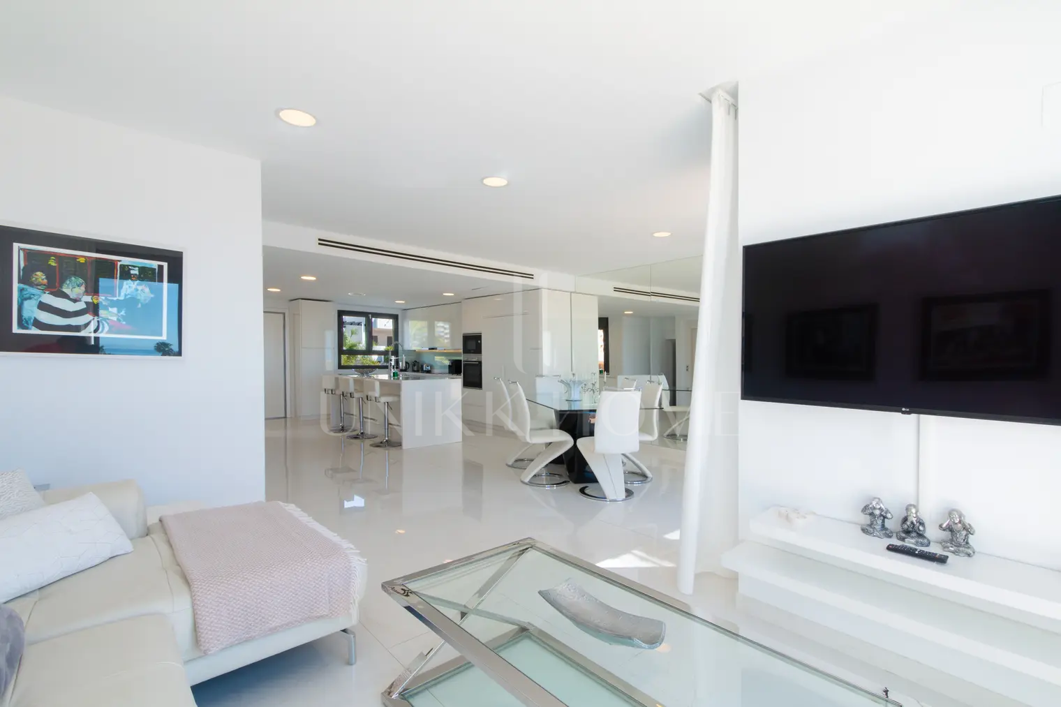 Elegante adosado 3 dormitorios en venta o alquiler vacacional – Sunset Resina Golf, Estepona