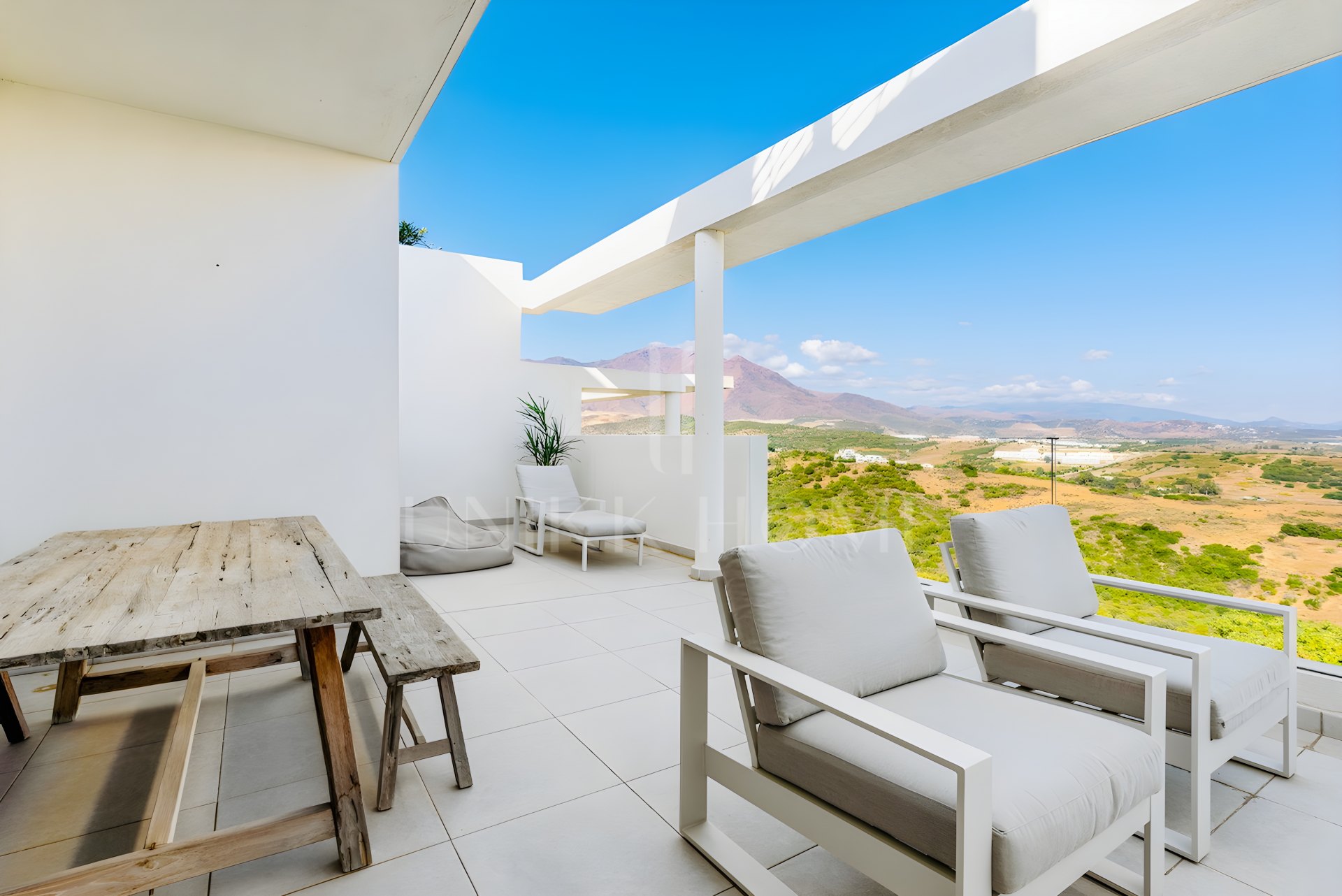 2-Bed Apartment with breathtaking views – Finca Cortesin, Costa del Sol