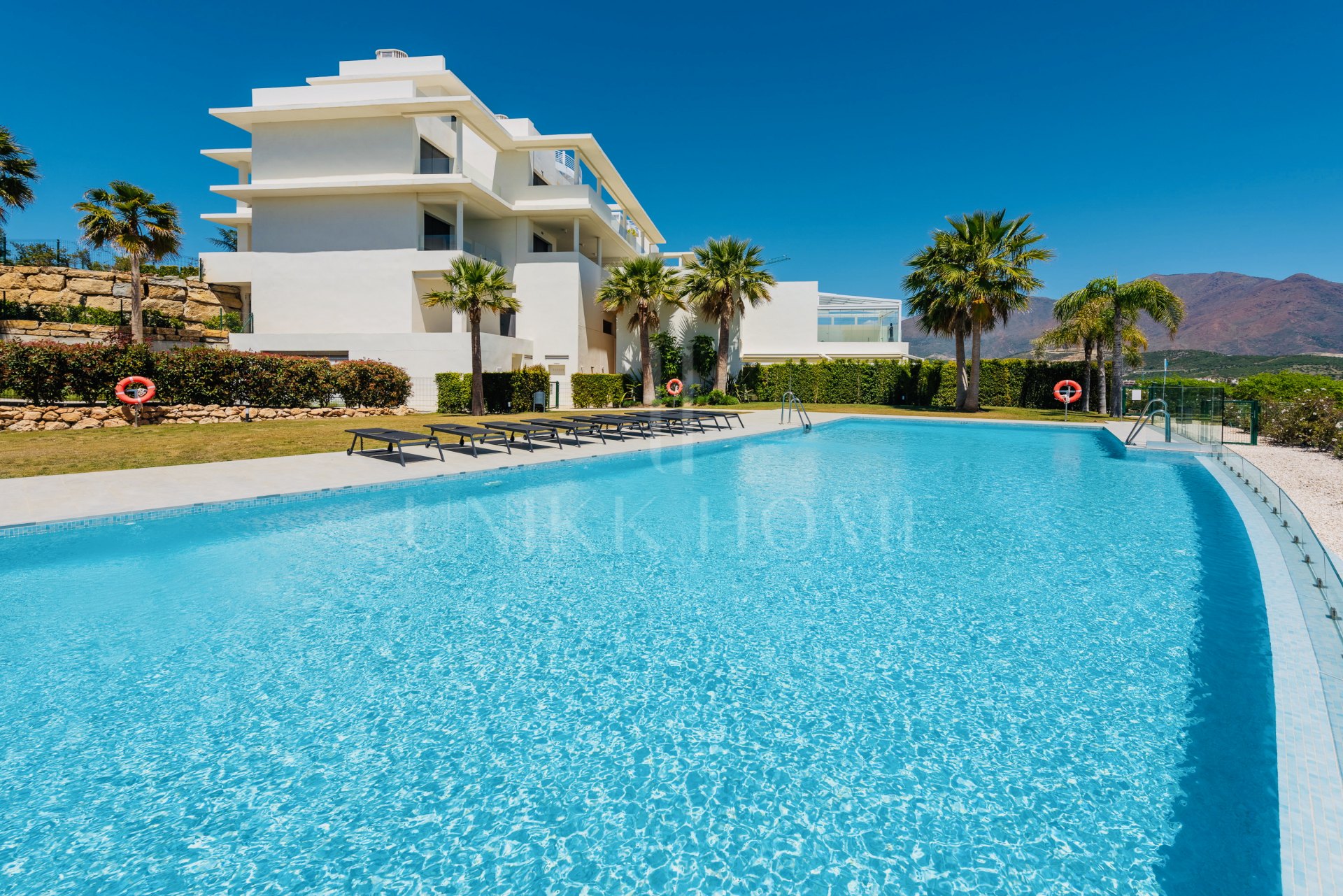 2-Bed Apartment with breathtaking views – Finca Cortesin, Costa del Sol