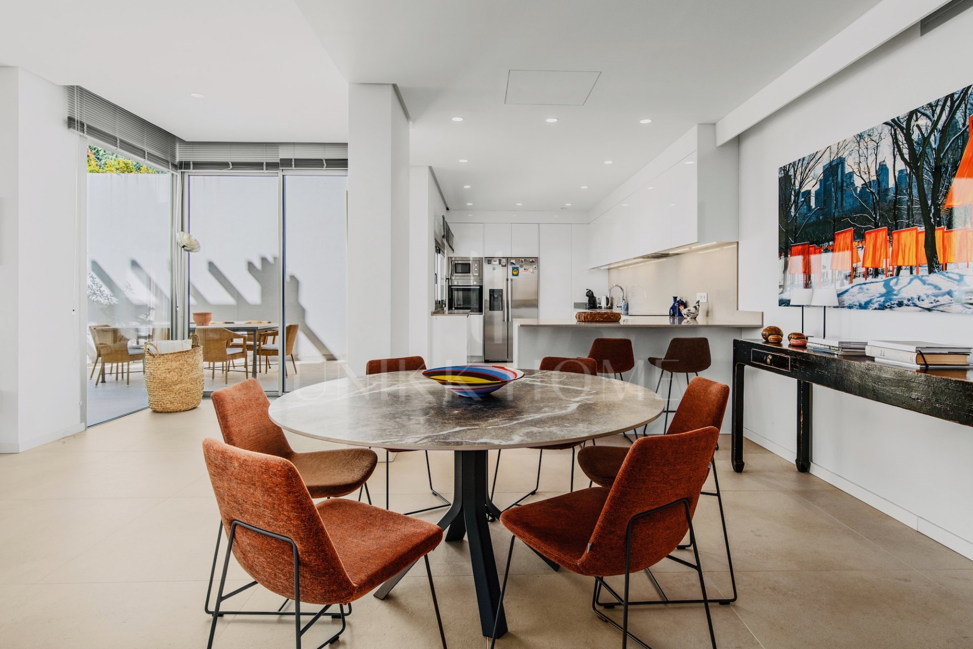 Exceptional 3-Bed Duplex with Private Garden and Panoramic Views