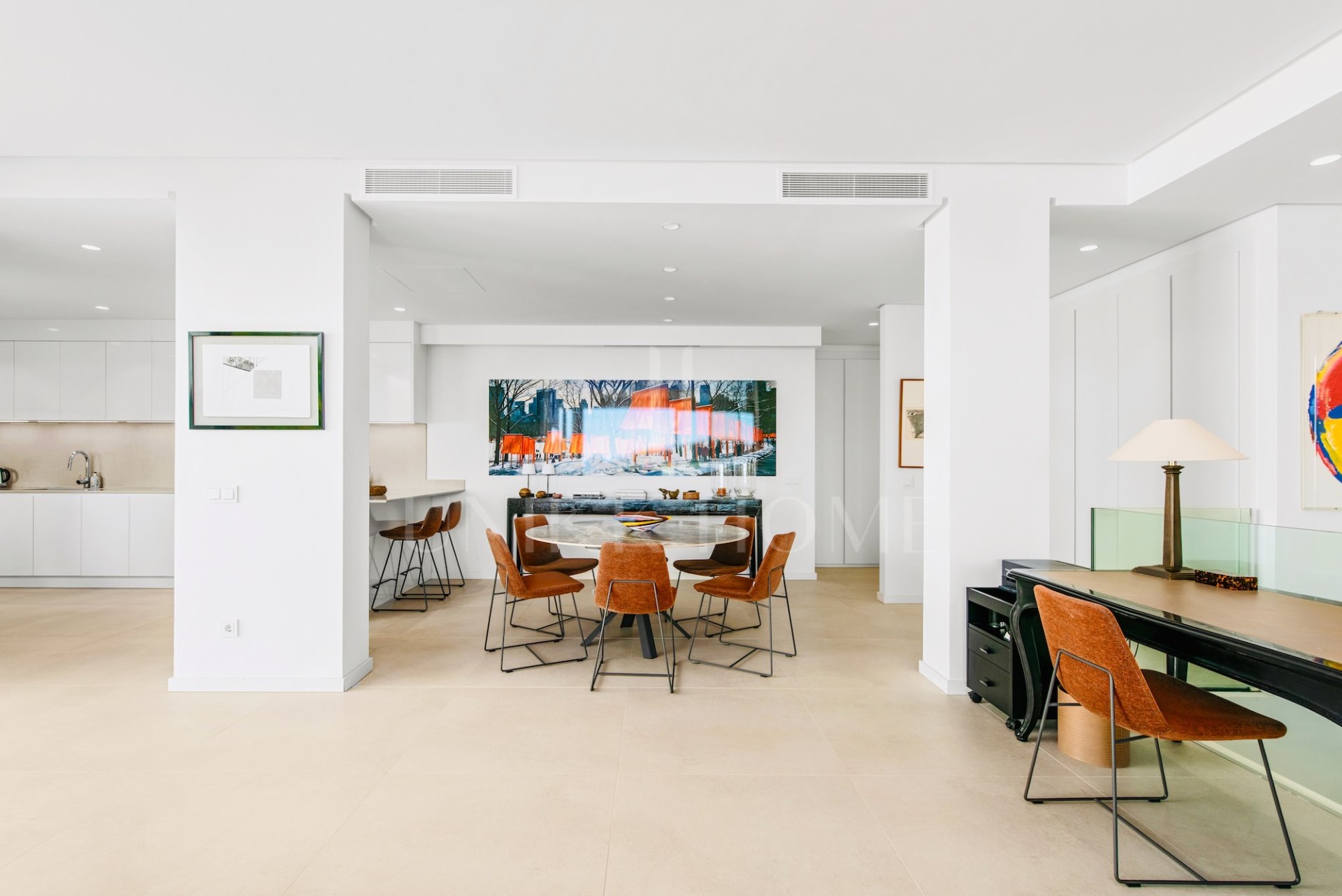 Exceptional 3-Bed Duplex with Private Garden and Panoramic Views