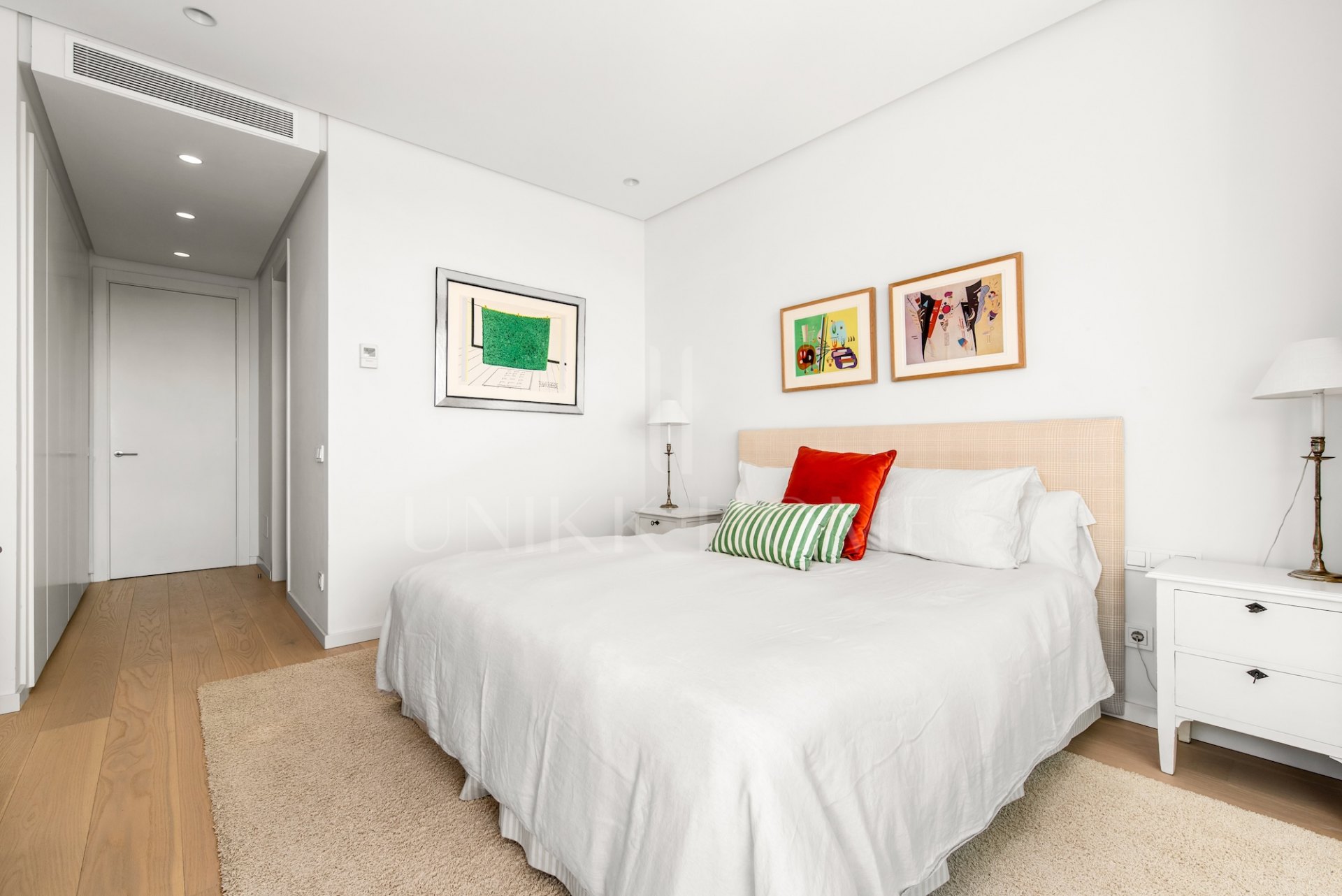 Exceptional 3-Bed Duplex with Private Garden and Panoramic Views