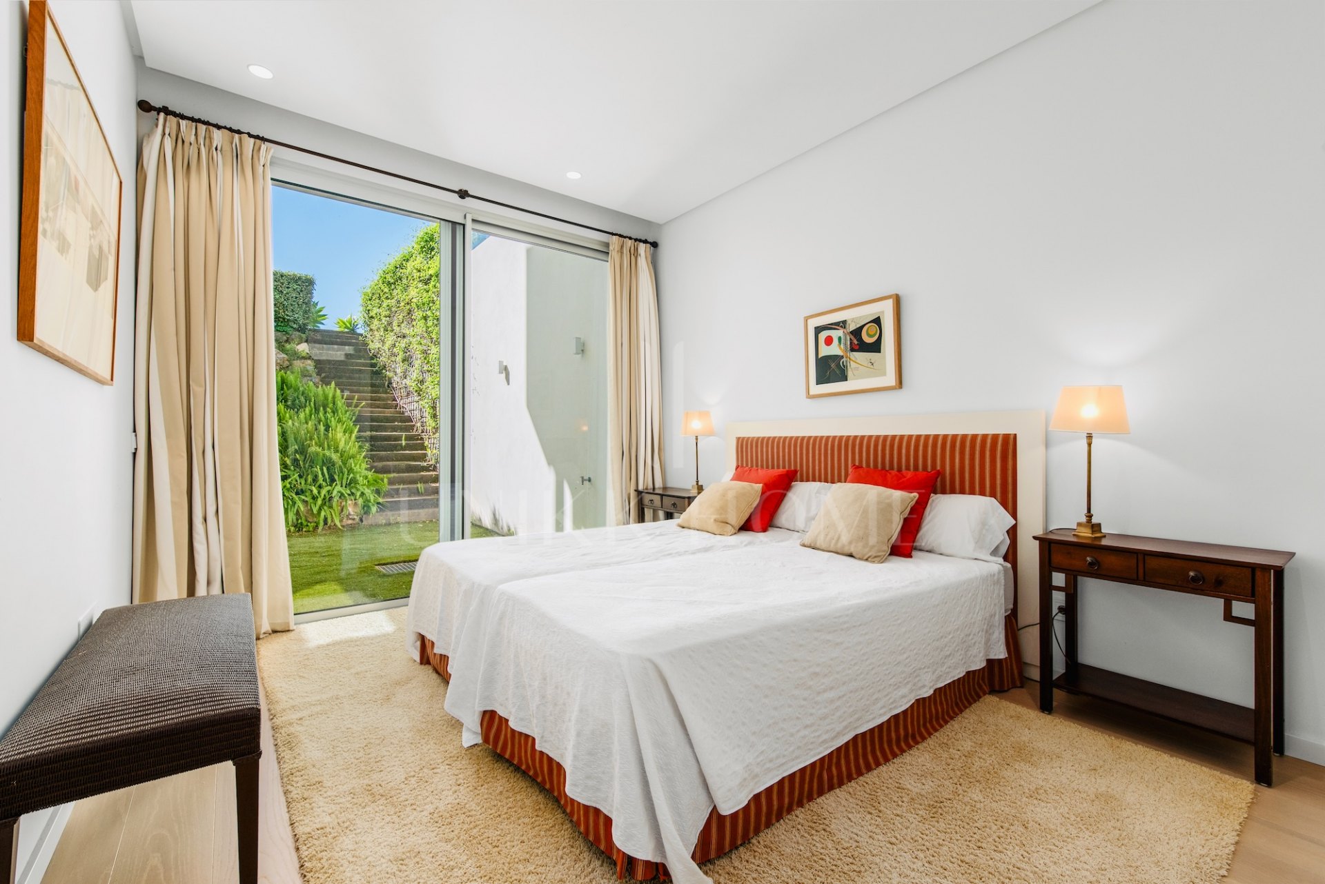 Exceptional 3-Bed Duplex with Private Garden and Panoramic Views