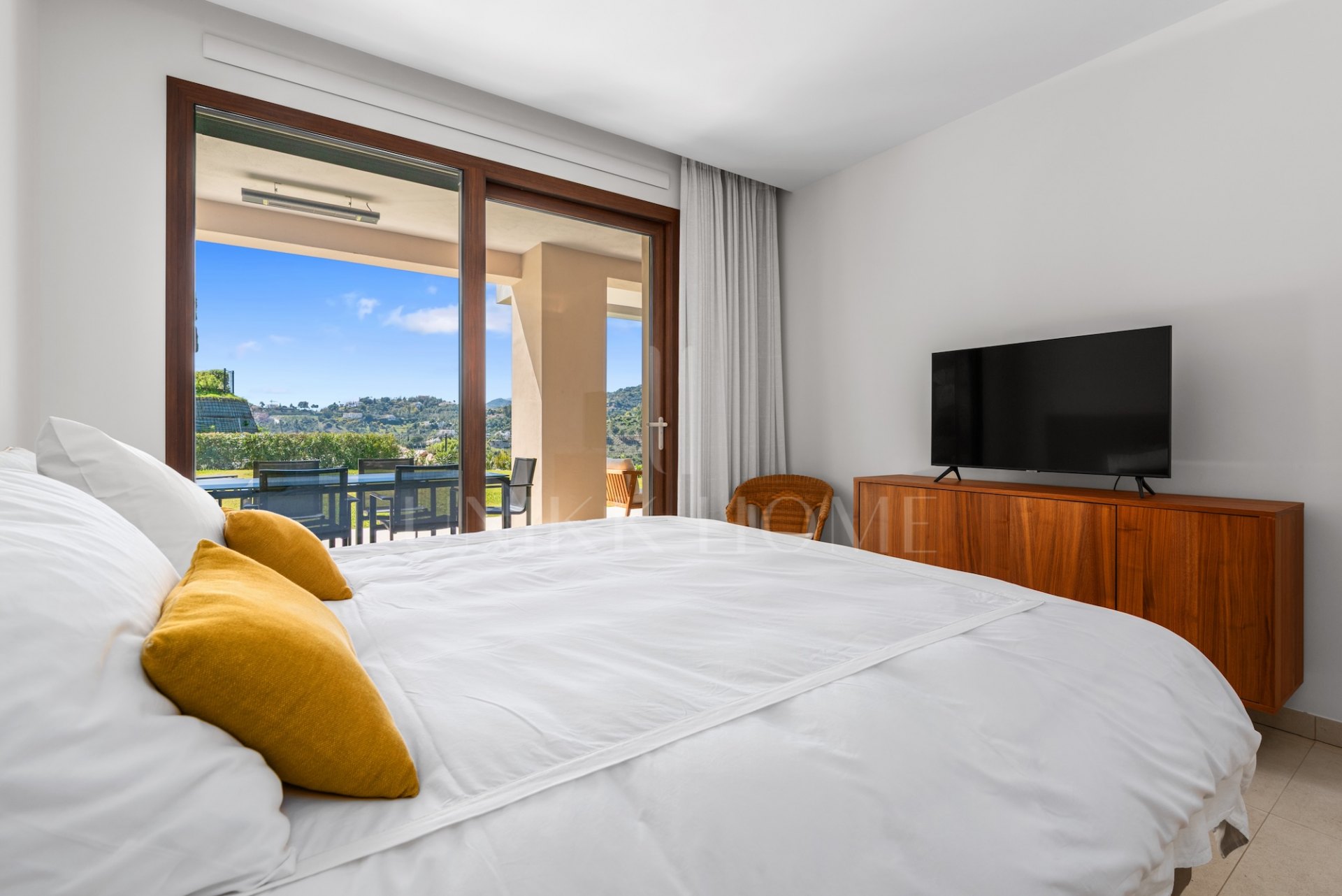 Ground Floor Apartment for sale in Real de La Quinta, Benahavis