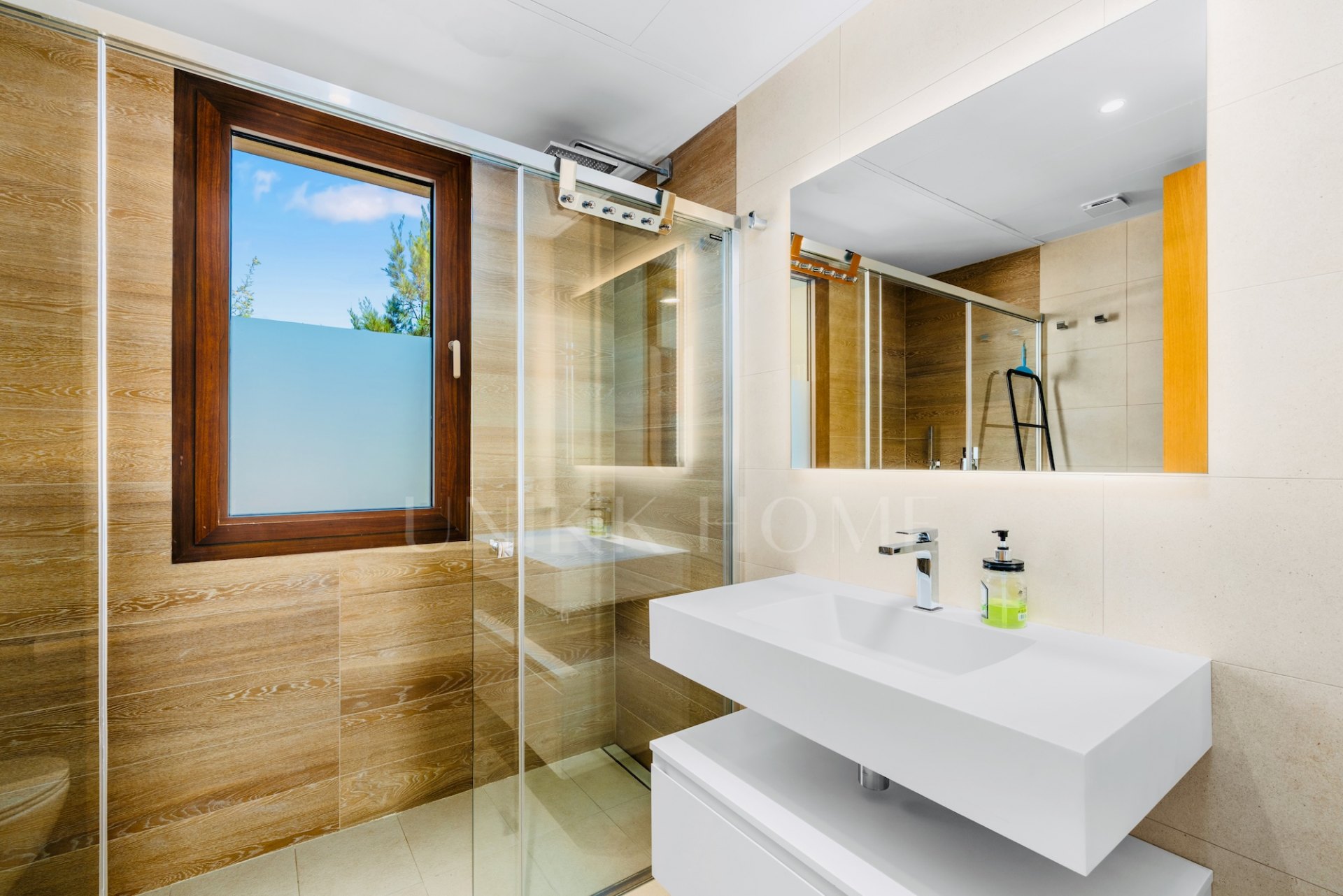 Apartamento Planta Baja en venta en Real de La Quinta, Benahavis