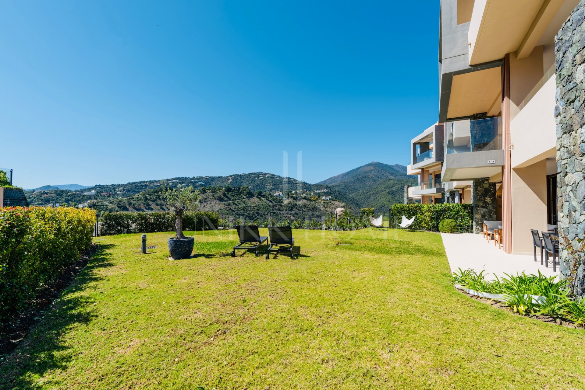 Apartamento Planta Baja en venta en Real de La Quinta, Benahavis