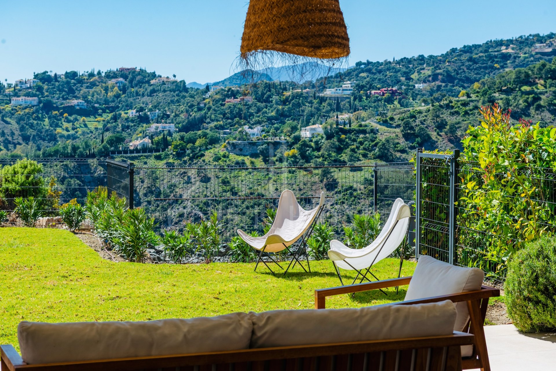 Apartamento Planta Baja en venta en Real de La Quinta, Benahavis