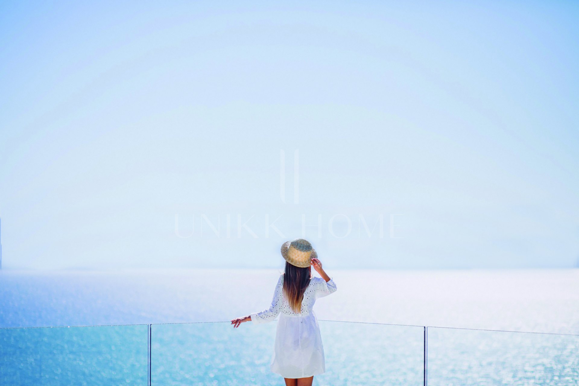 Precioso ático de 2 dormitorios y 2 baños con jacuzzi privado en Higuerón, Fuengirola