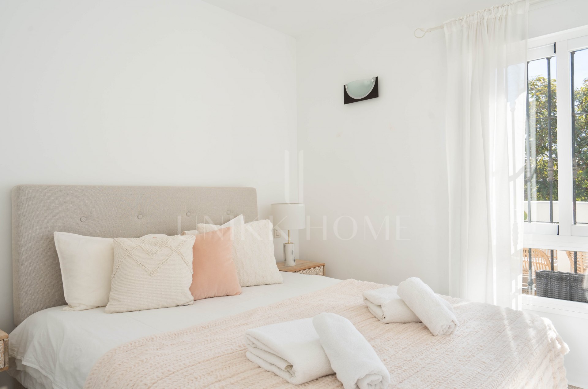 Duplex Penthouse in Los Naranjos de Marbella – Prime Location Near Puerto Banús