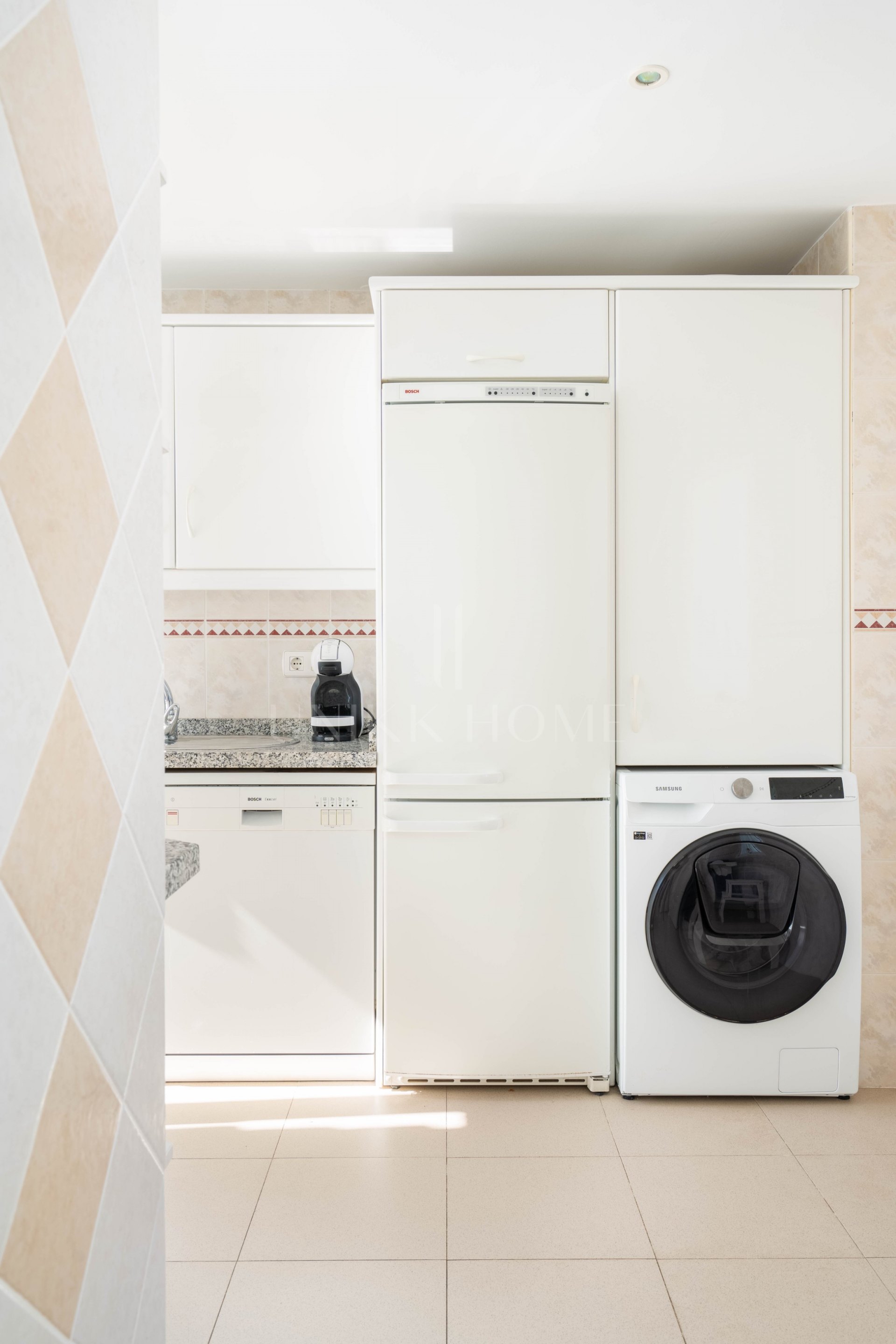 Duplex Penthouse in Los Naranjos de Marbella – Prime Location Near Puerto Banús