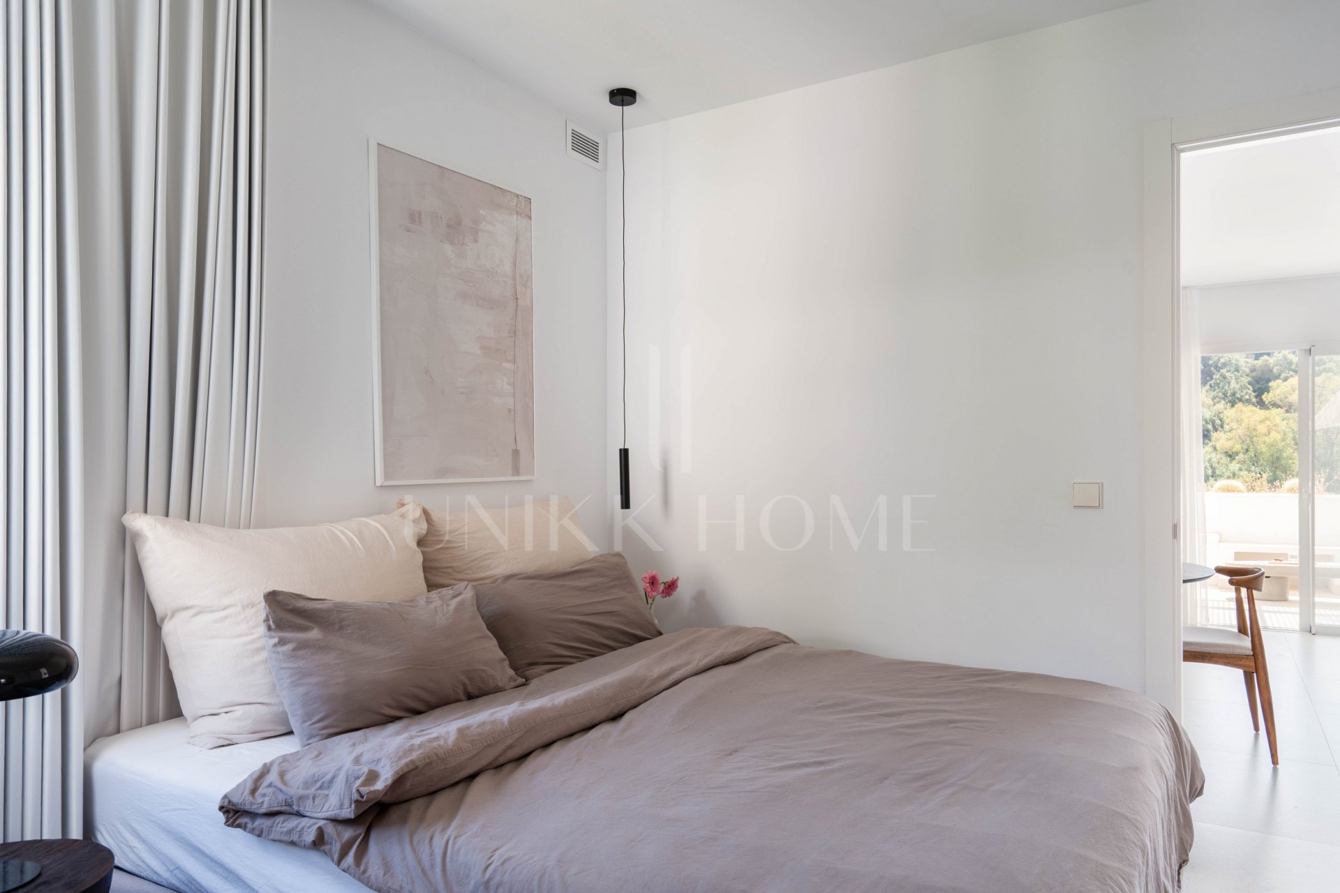 Exclusivo apartamento de 2 dormitorios con vistas panorámicas en Los Arcos (La Quinta), Benahavís