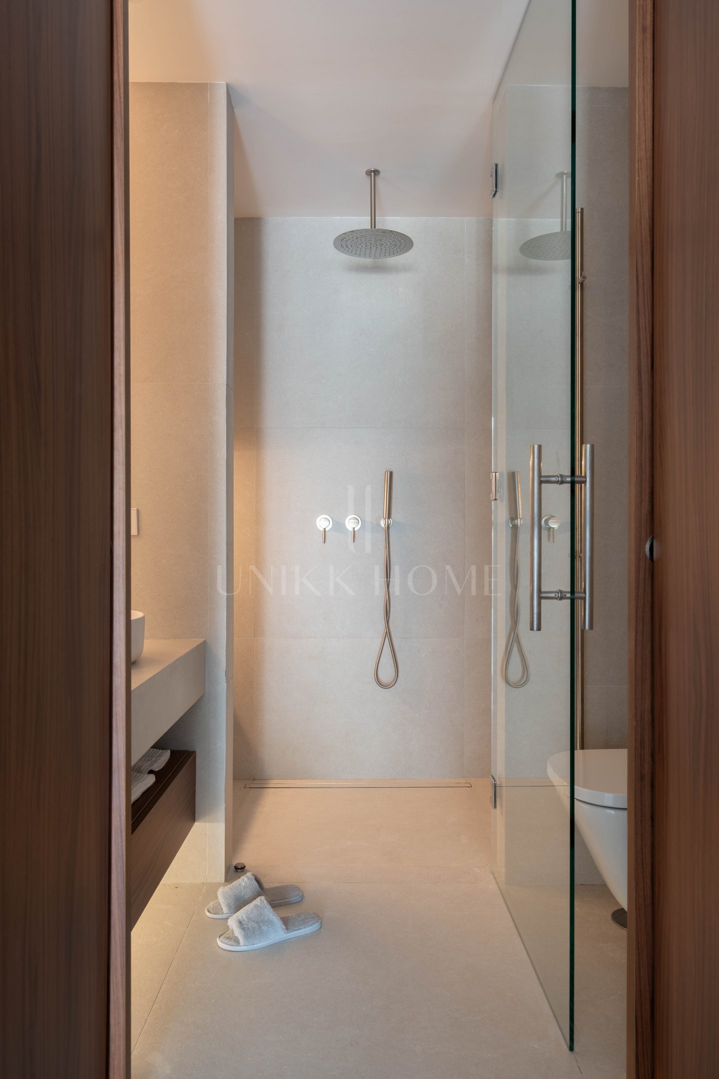 Exclusivo apartamento de 2 dormitorios con vistas panorámicas en Los Arcos (La Quinta), Benahavís