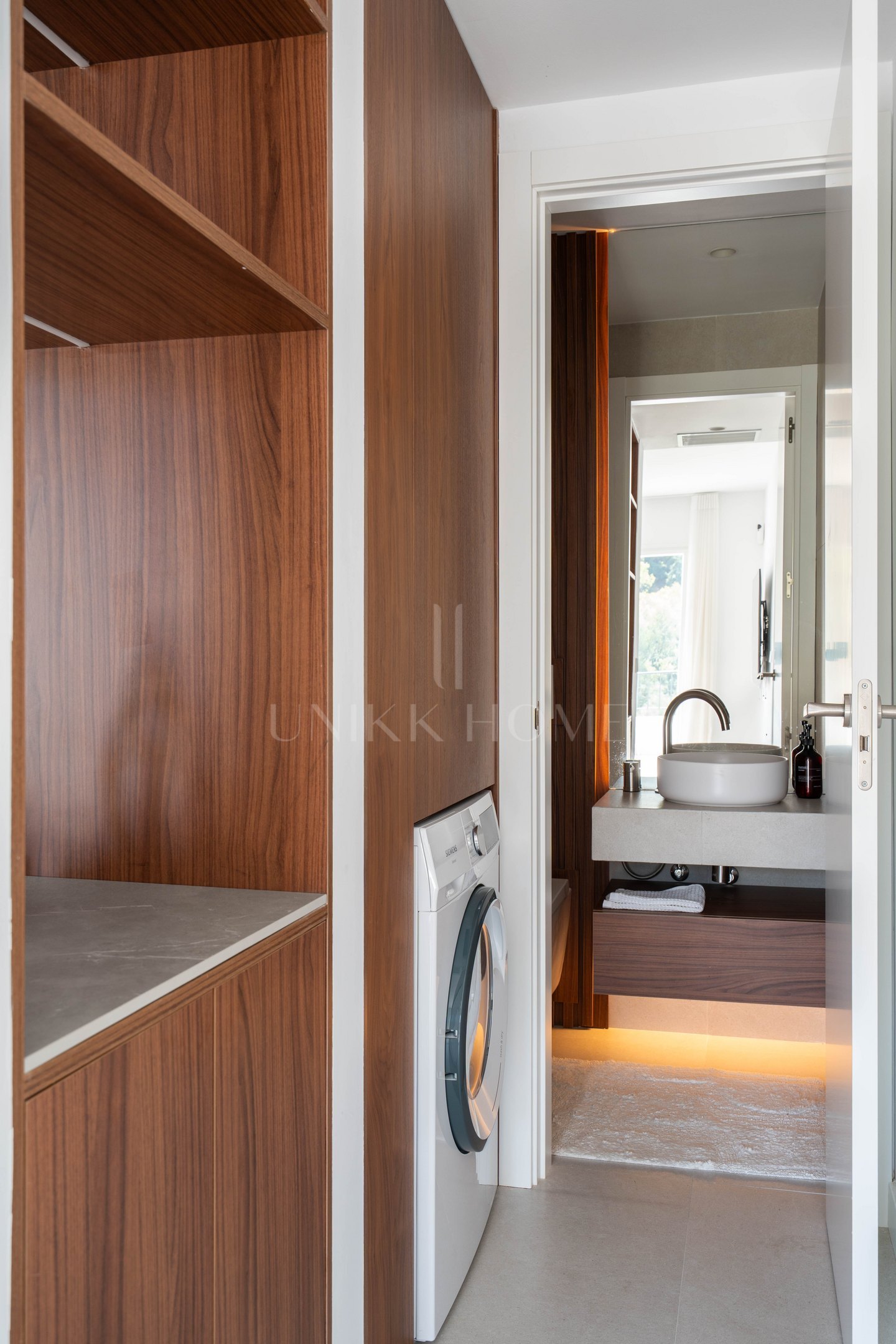 Exclusivo apartamento de 2 dormitorios con vistas panorámicas en Los Arcos (La Quinta), Benahavís