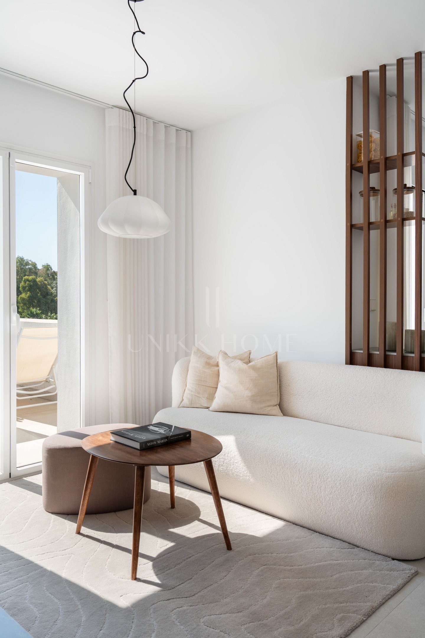 Exclusivo apartamento de 2 dormitorios con vistas panorámicas en Los Arcos (La Quinta), Benahavís