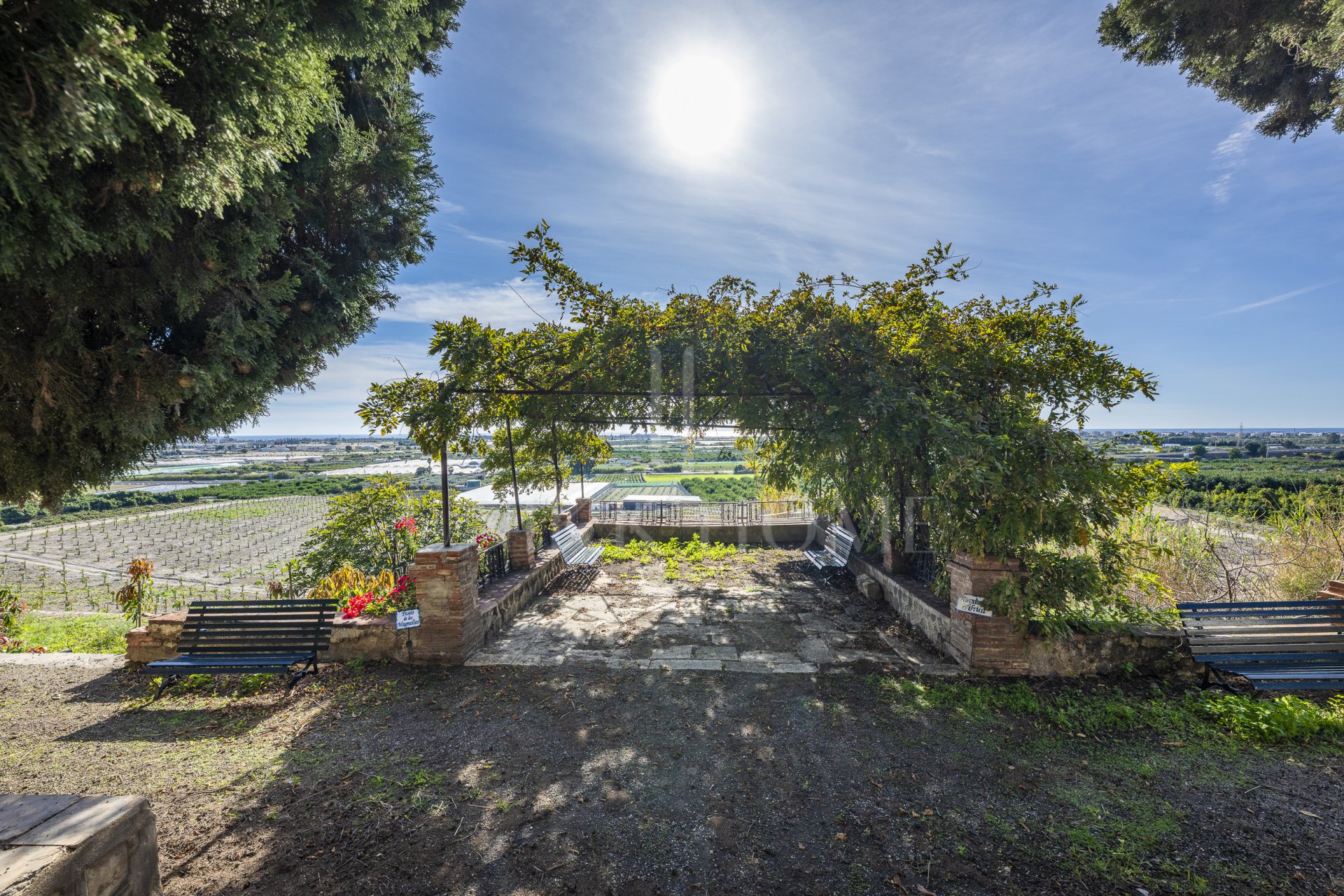 19th-Century Manor House with Approved Hotel Project on Granada's Costa Tropical