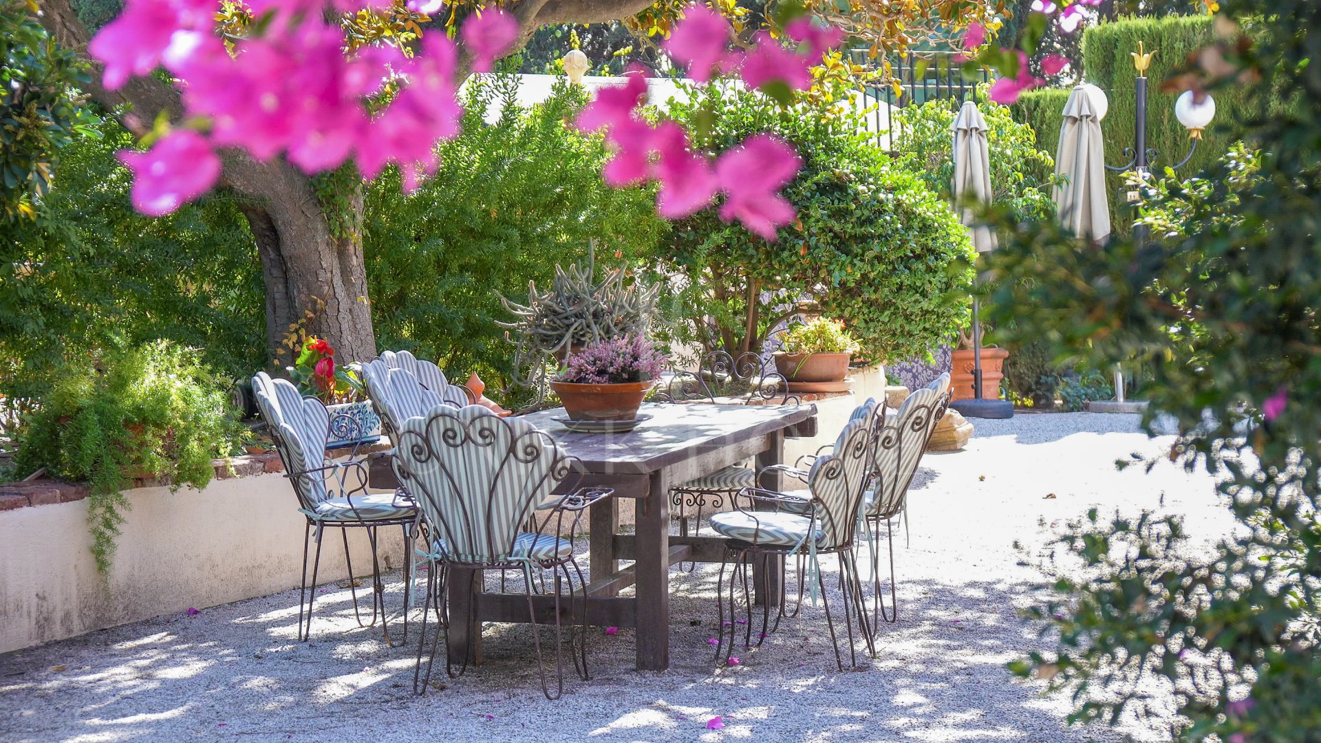 19th-Century Manor House with Approved Hotel Project on Granada's Costa Tropical