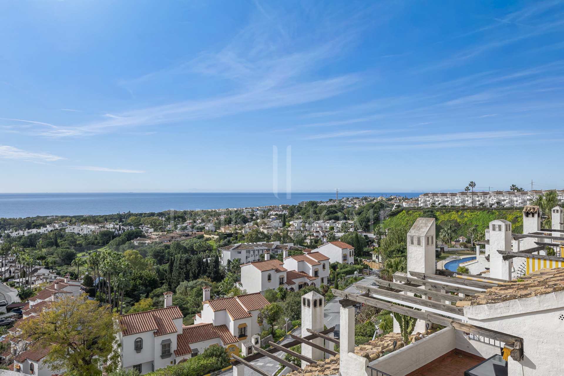 Apartamento moderno con espectaculares vistas al mar en Sitio de Calahonda, Mijas