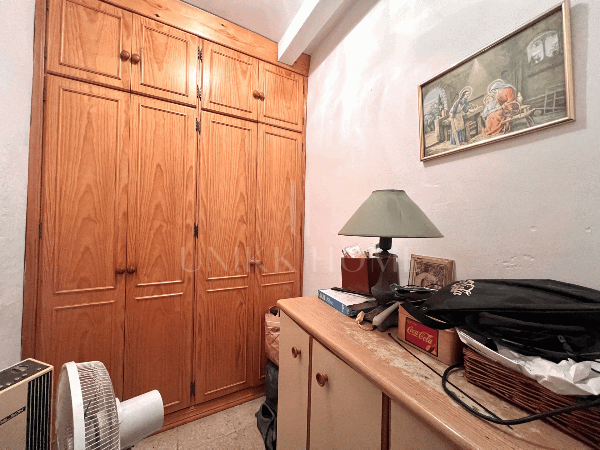 Spacious Ground Floor Apartment in the Heart of Estepona – Prime Location & Great Potential