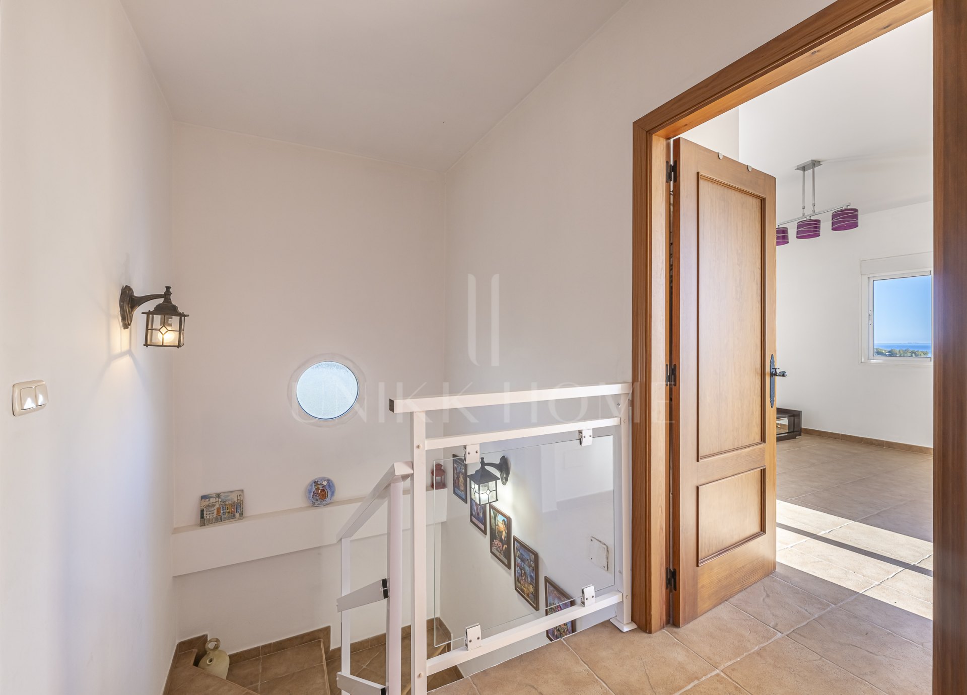 Detached Villa with Panoramic Views and Enormous Potential