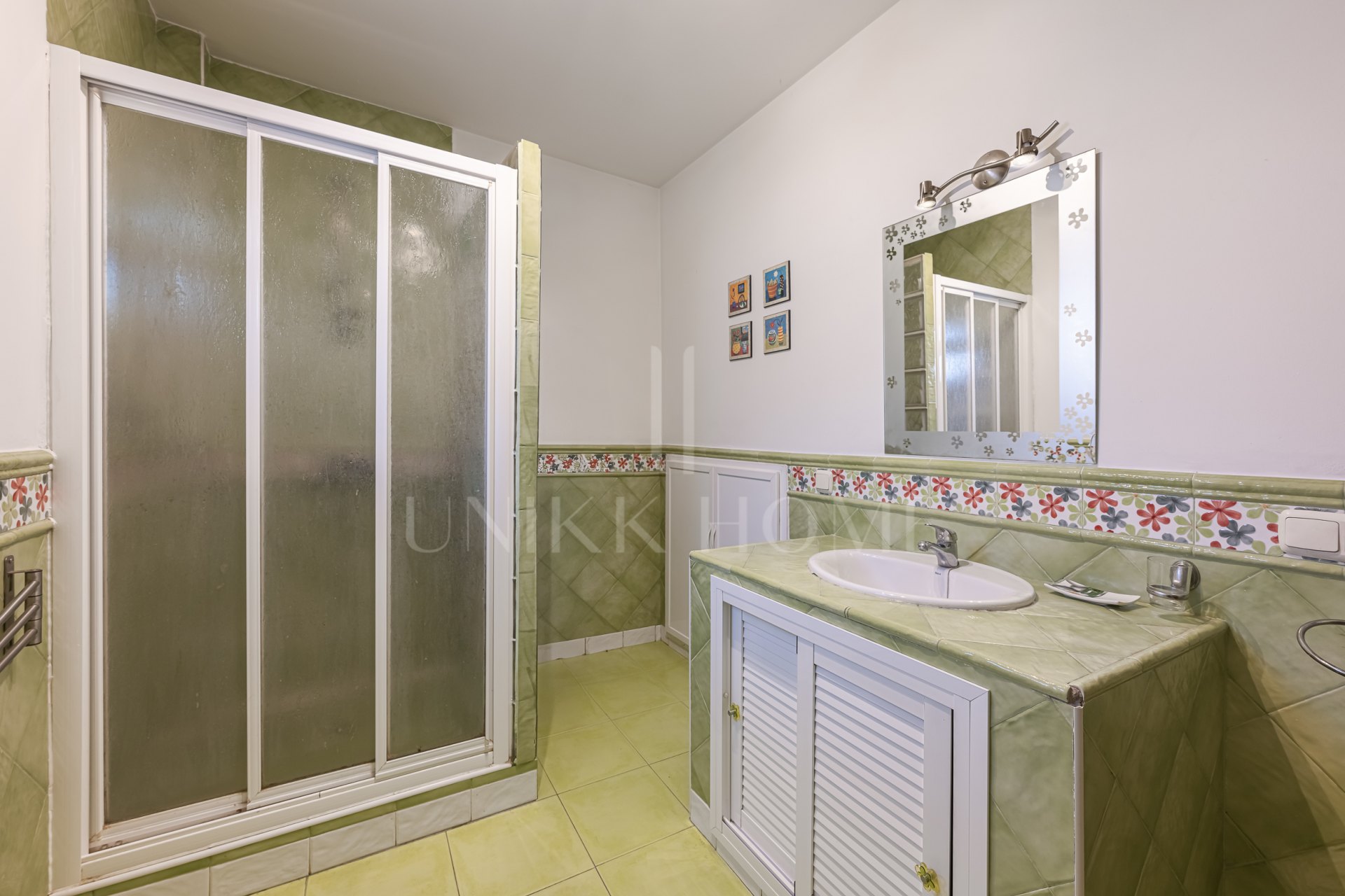 Detached Villa with Panoramic Views and Enormous Potential