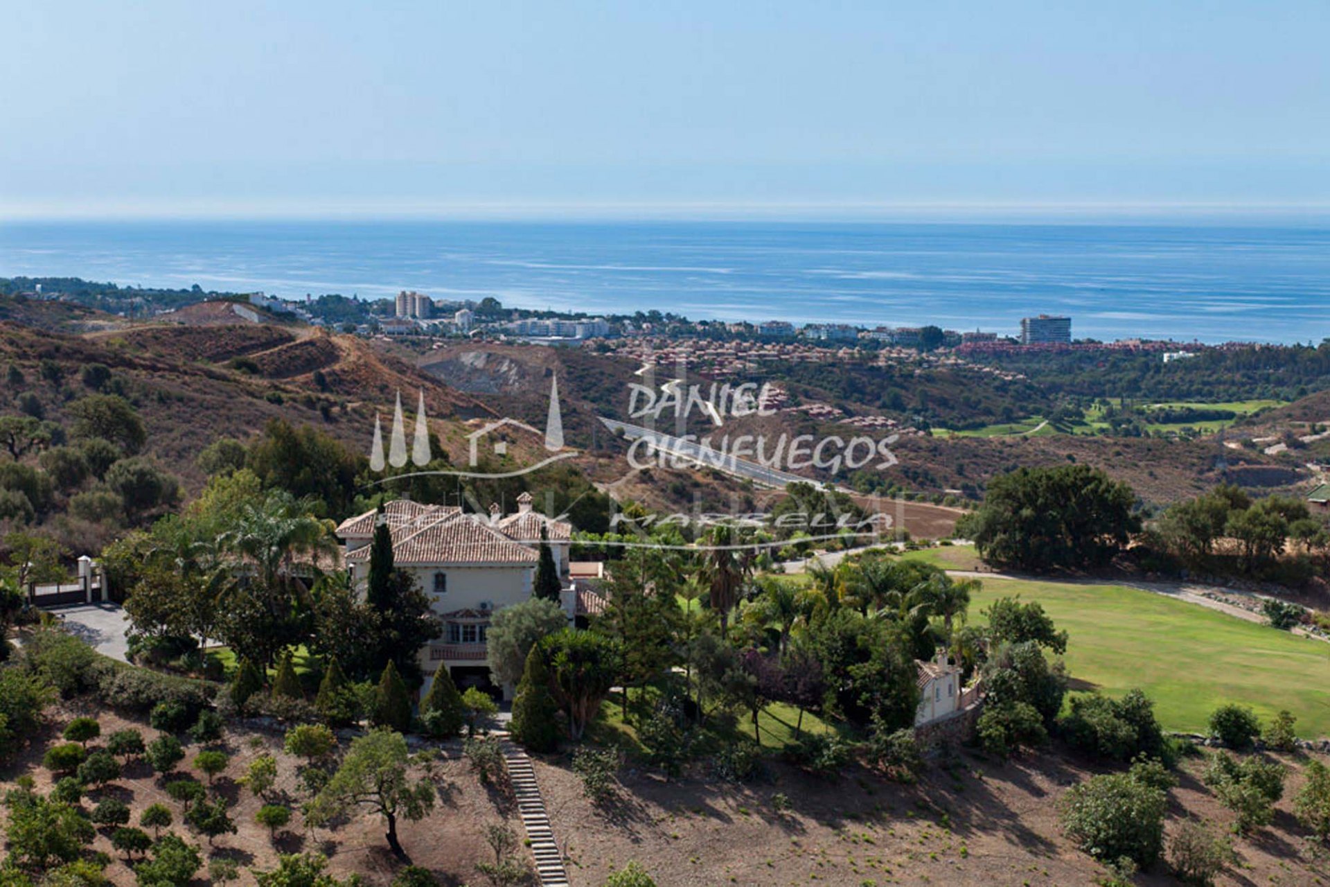 Villa_Finca for sale panoramic view Altos los Monteros Marbella