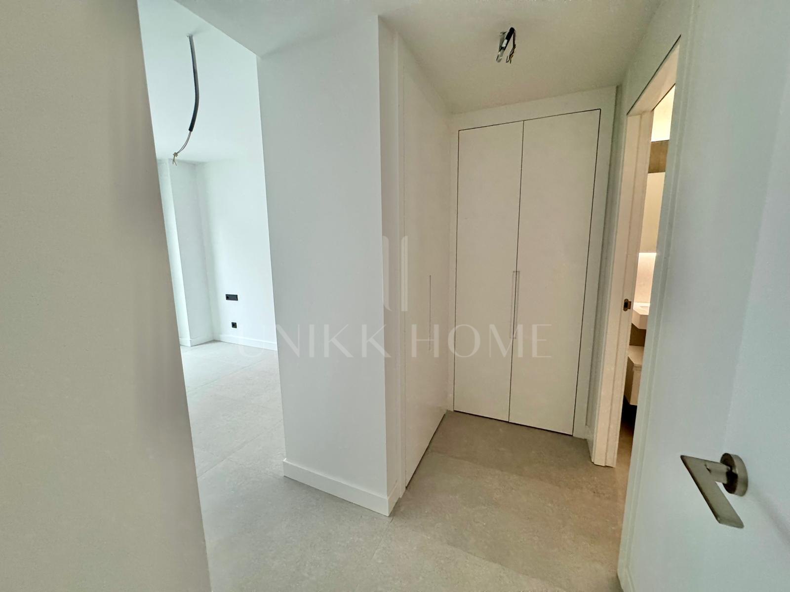 Apartamento de lujo de nueva construcción con vistas panorámicas al mar en Altos de Los Monteros – Marbella Este