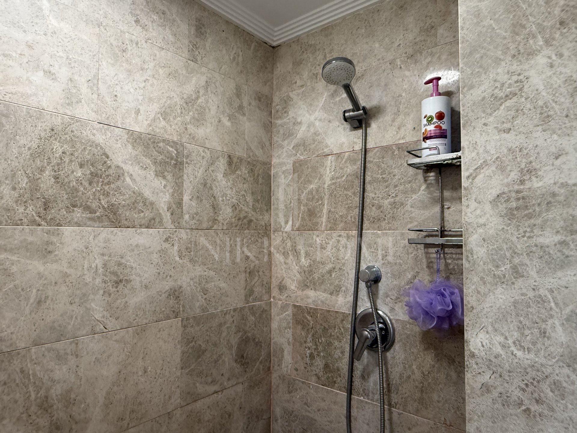 Townhouse with private garden in Santa Clara Golf