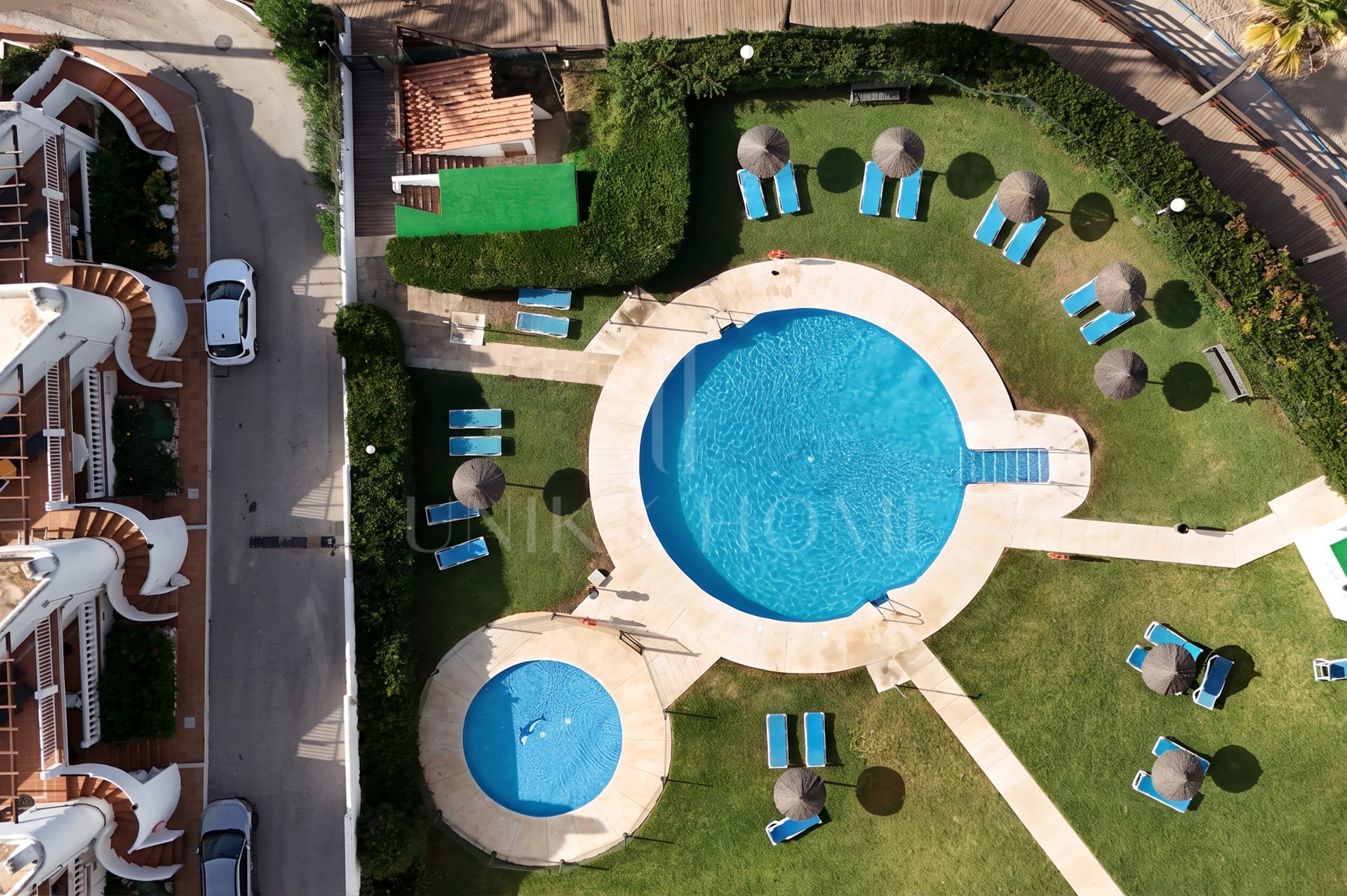 Apartamento estudio en primera línea de playa en Sitio de Calahonda