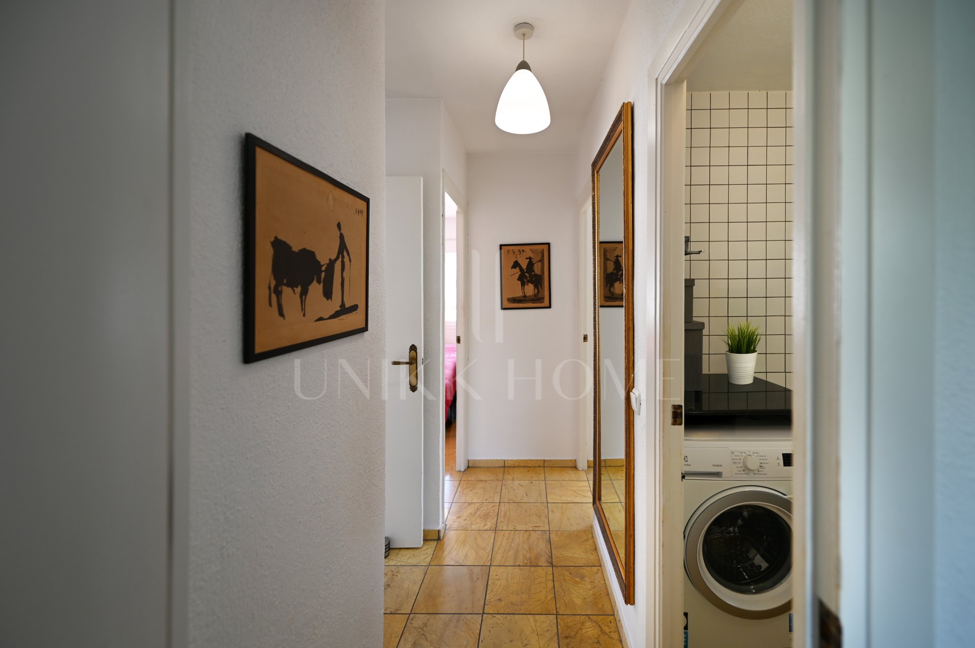 **Hermoso Chalet de Una Planta con Piscina Privada – Fuengirola / Cerros del Águila**