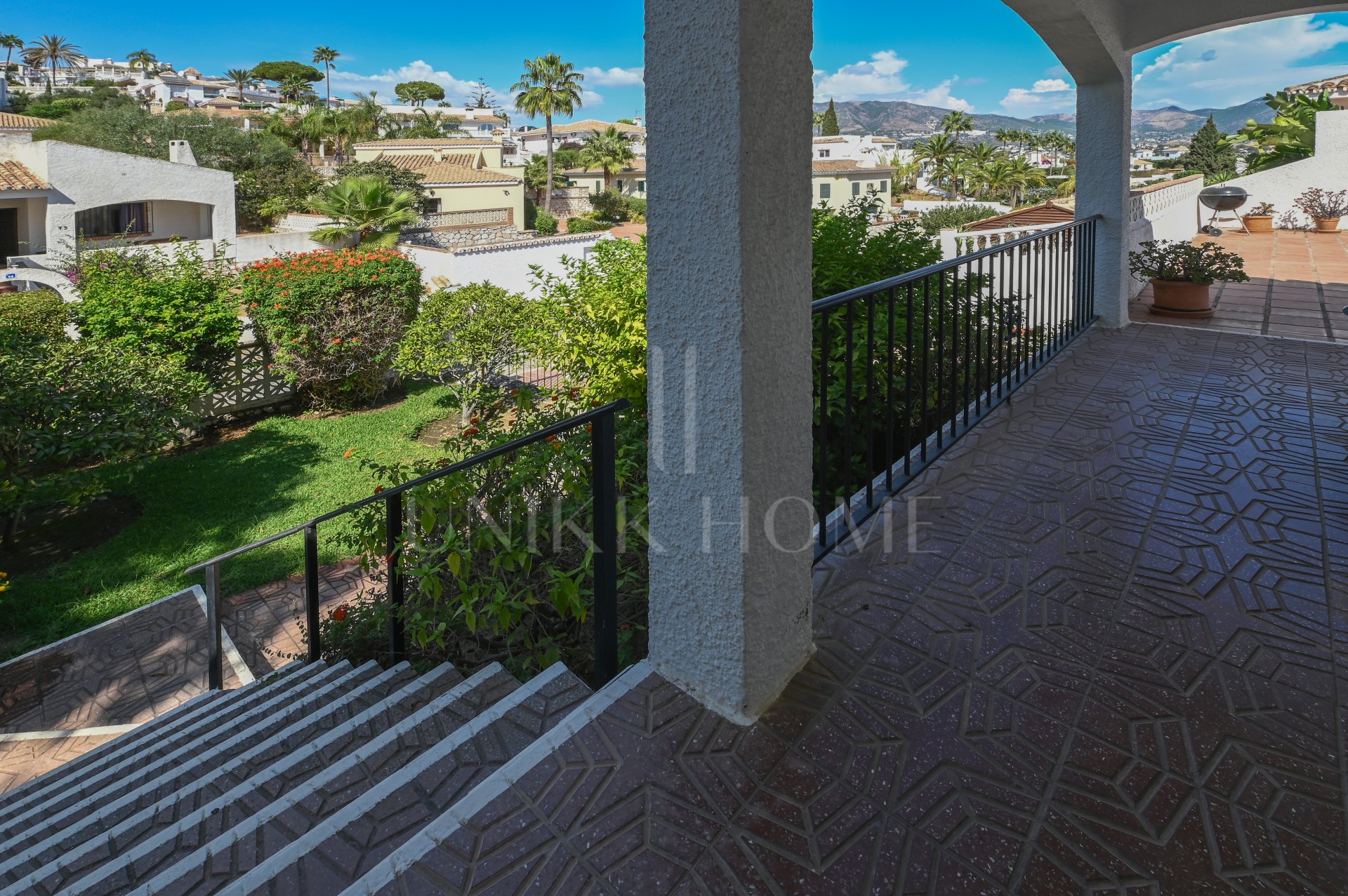 **Hermoso Chalet de Una Planta con Piscina Privada – Fuengirola / Cerros del Águila**